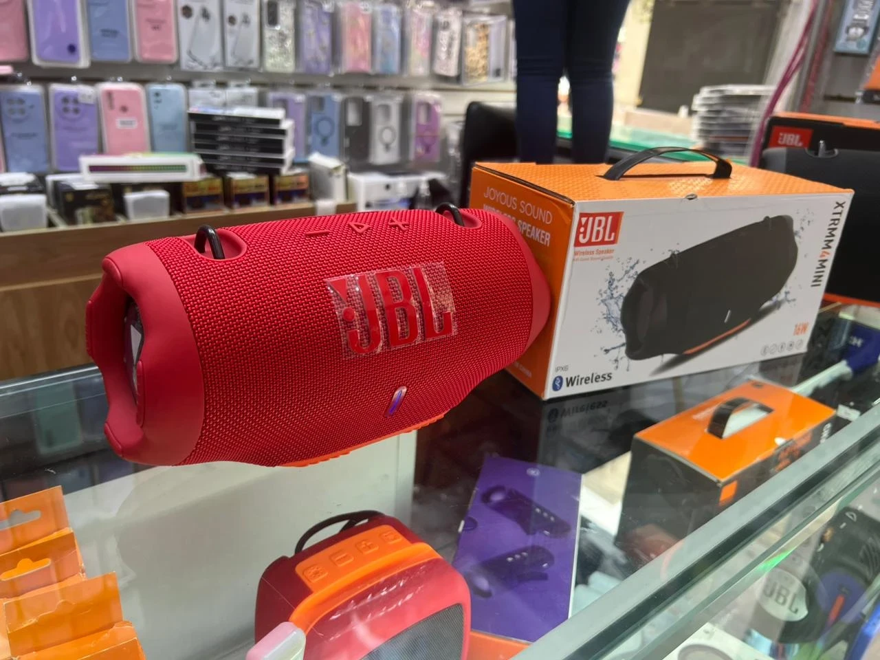Parlante jbl 16w