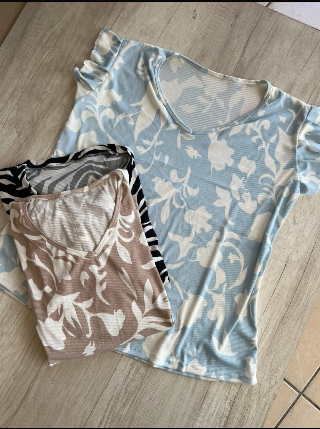 BLUSAS TALLES UNICOS INCLUSOVAS 