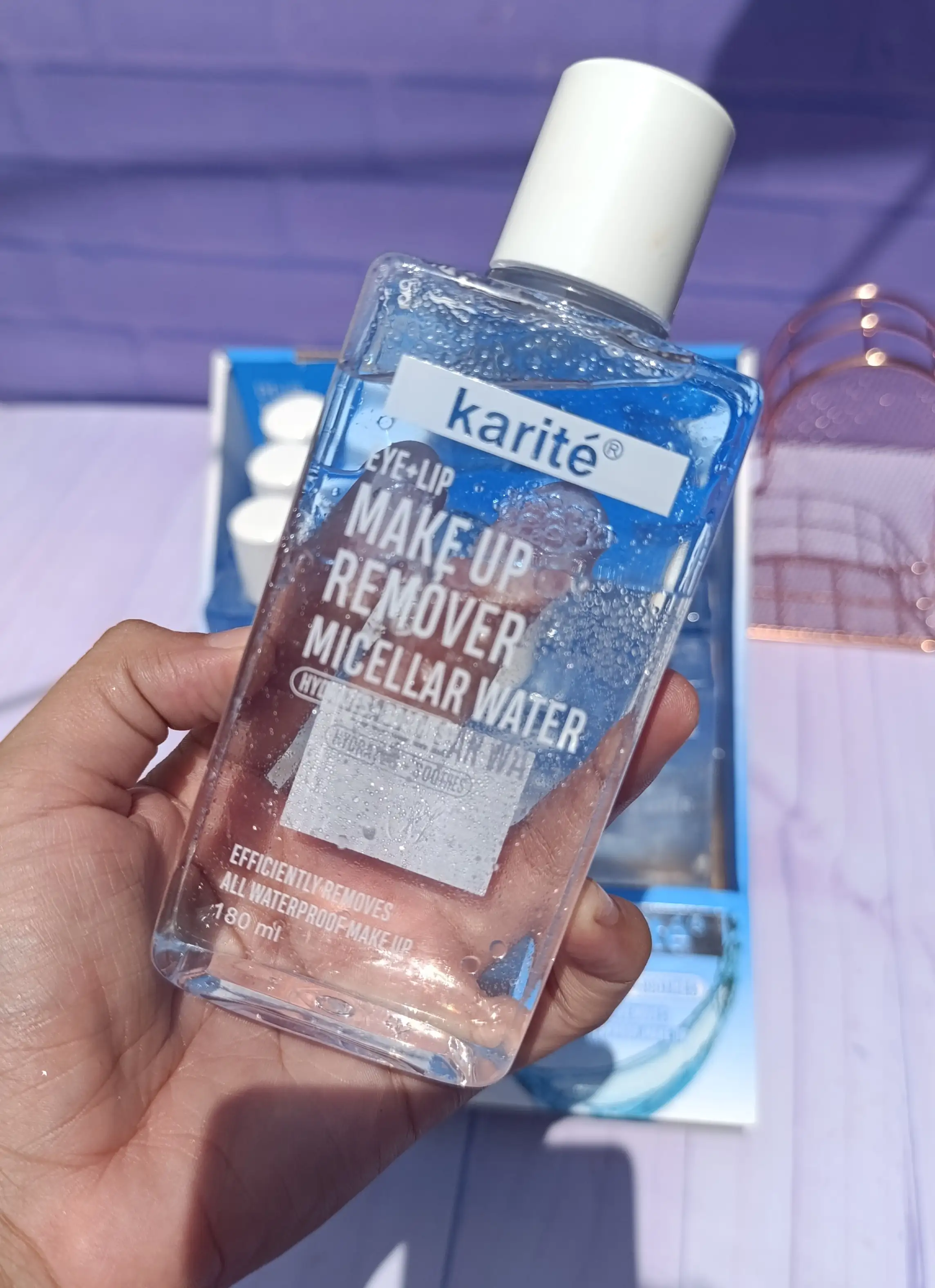 Agua micelar bifásica