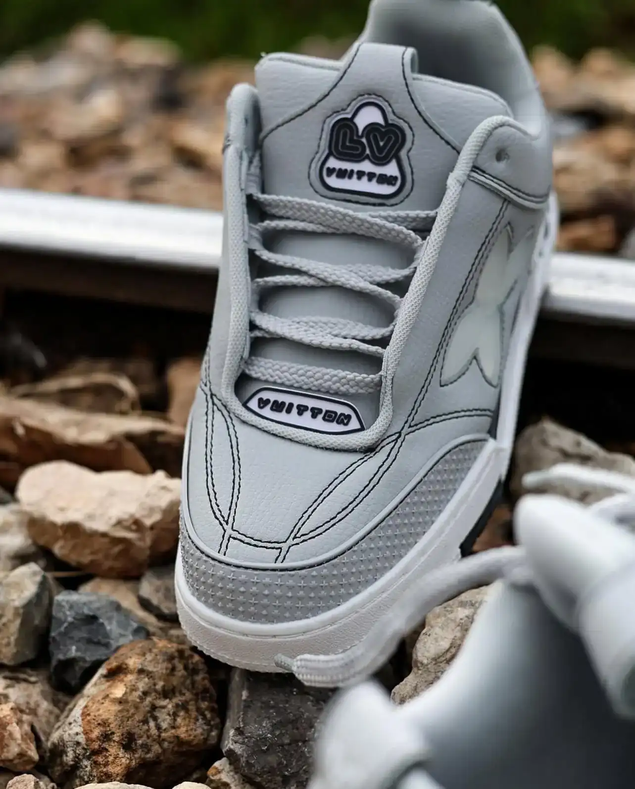 LUIS VUITTON SKATE 2 GREY 3