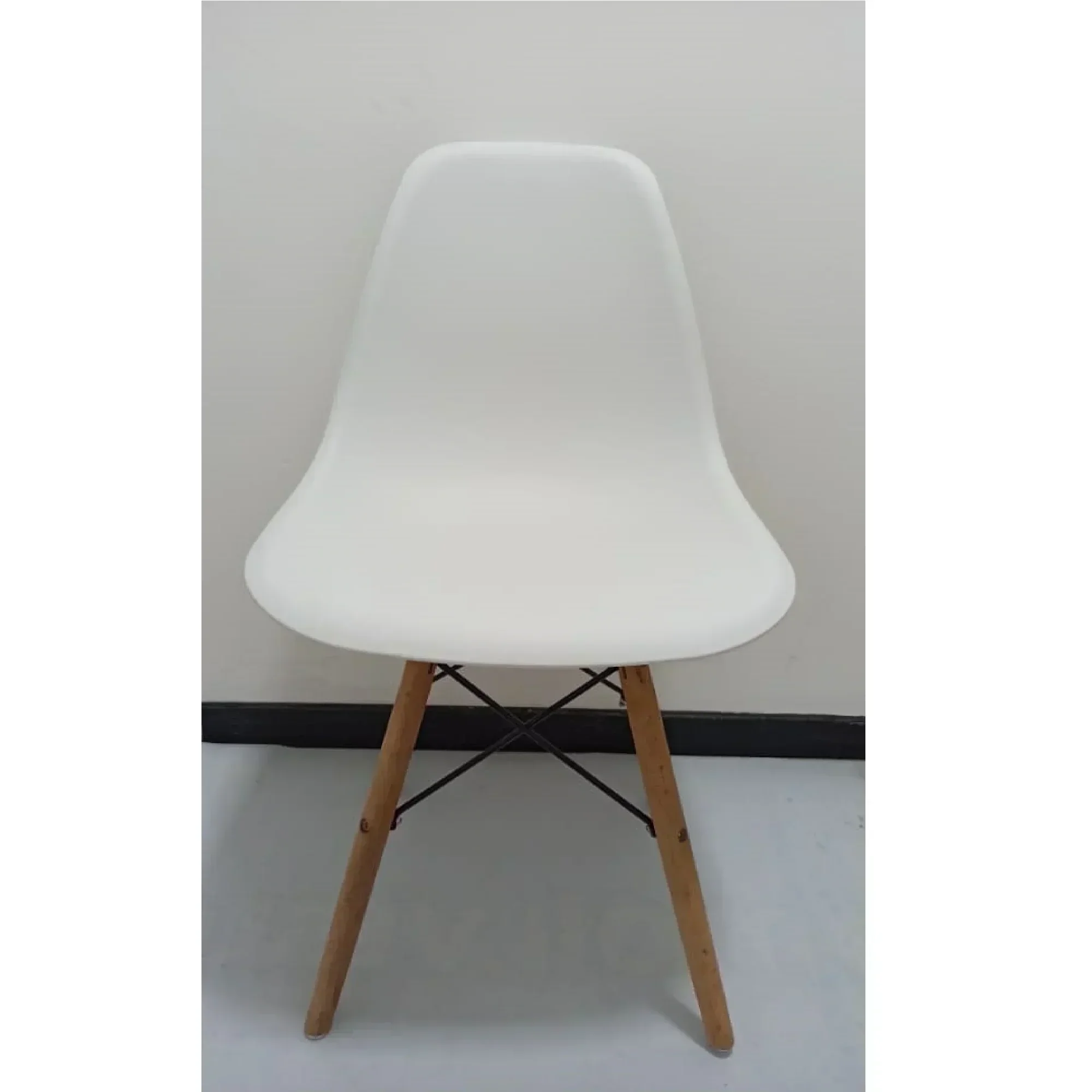 Sillas Blanco Eames Set x 4 unidades  4