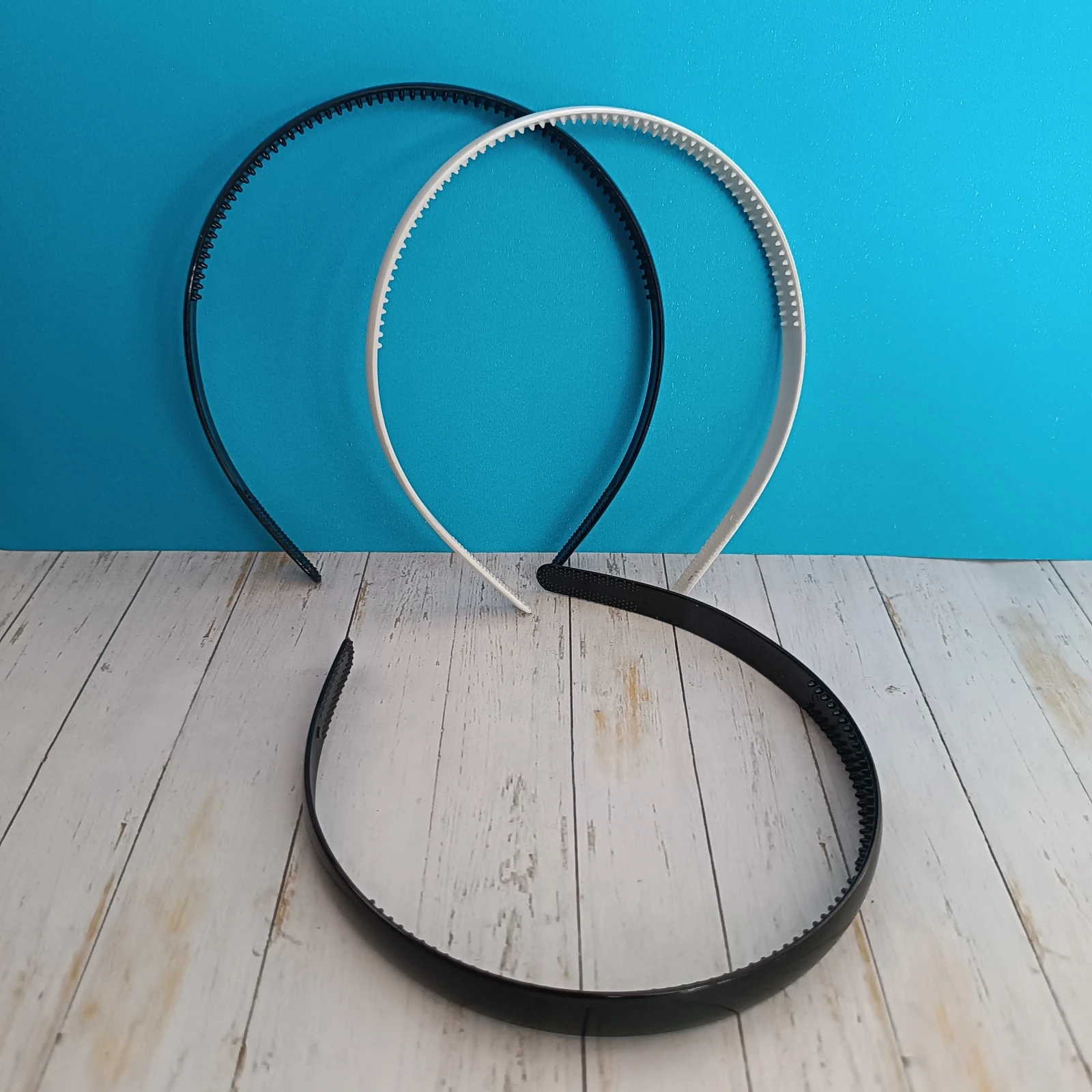 DIADEMA LISA B/N