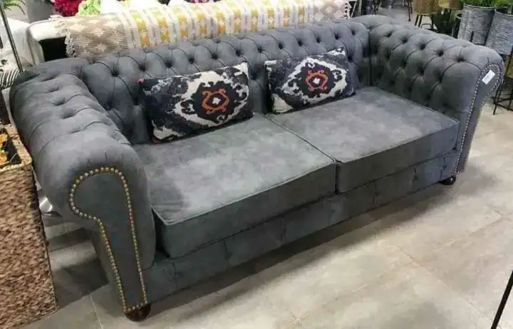 Sofa Chesterfield 2 puestos 