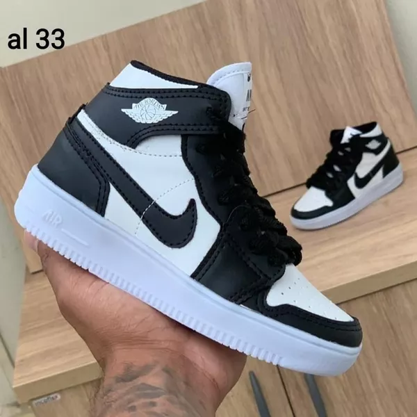 Nike jordan  4