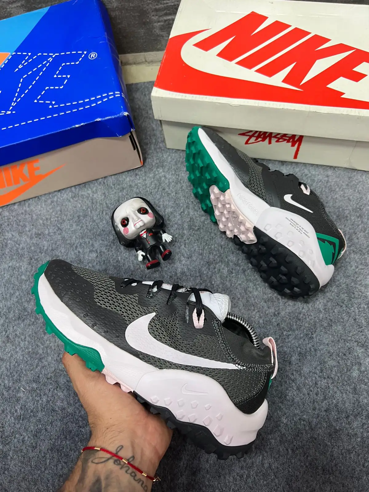 NIKE 06