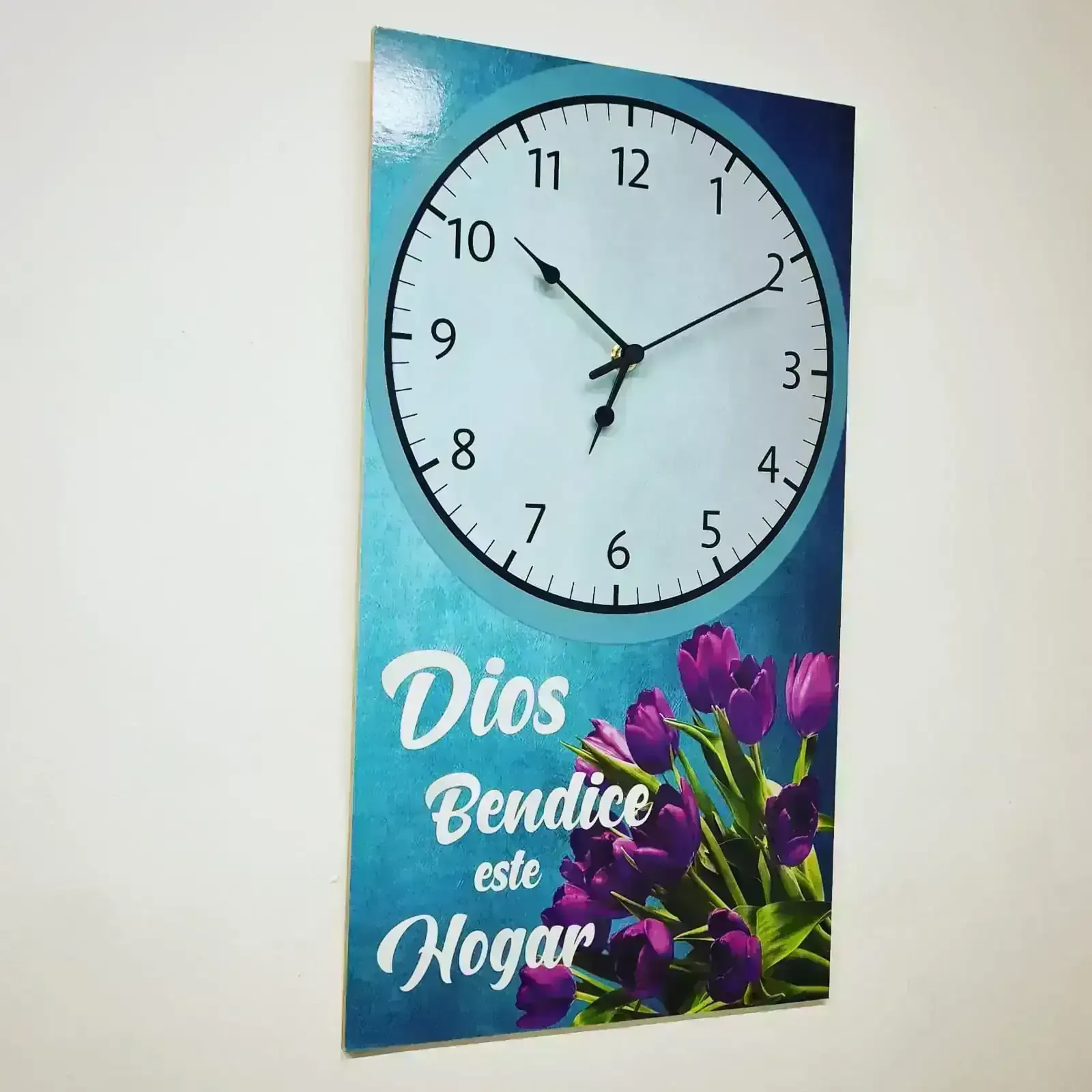 Reloj rectangular grande de pared. R1001