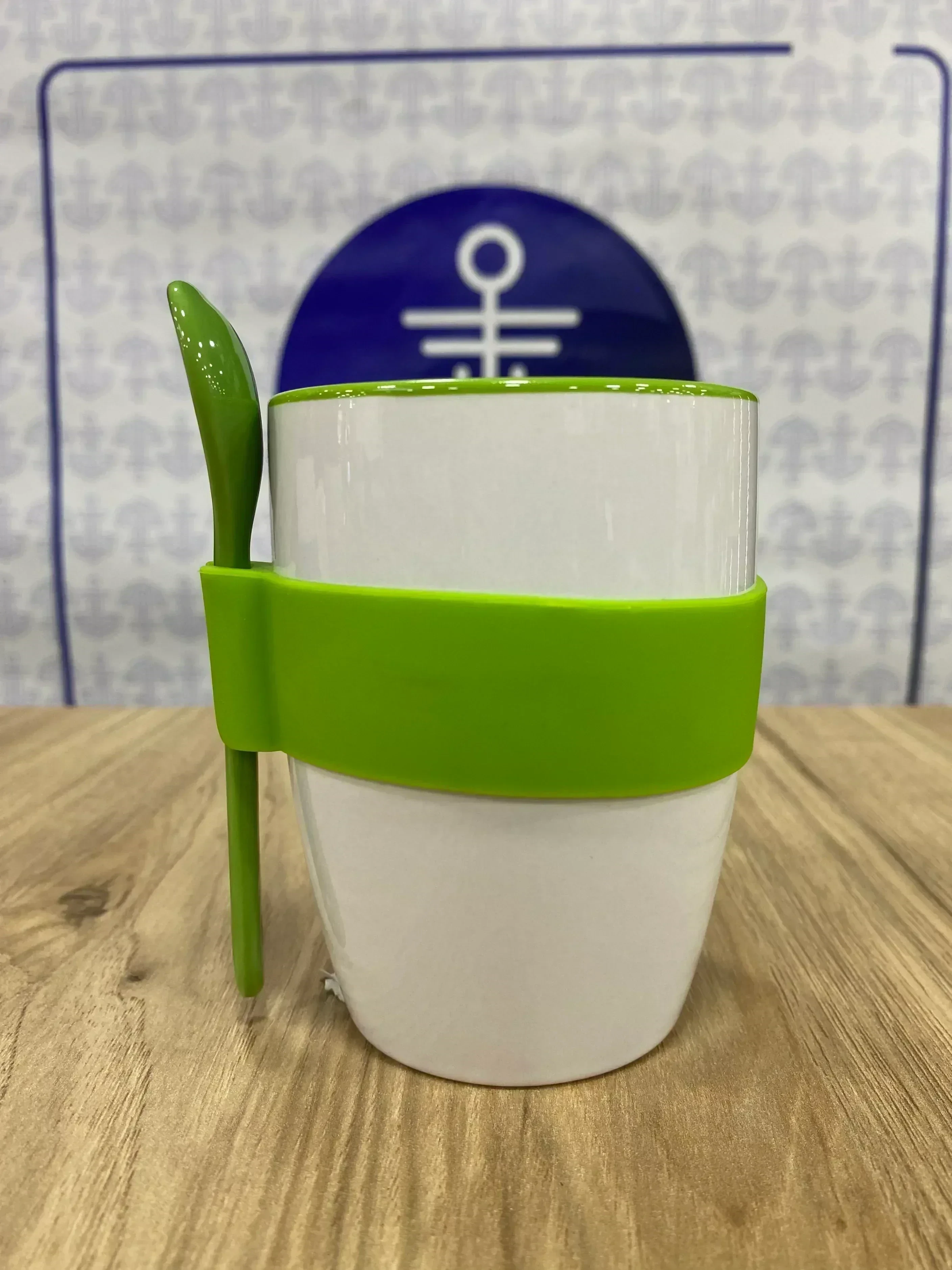 Vaso Fondo Color Conico Siliconado Con Cuchara 