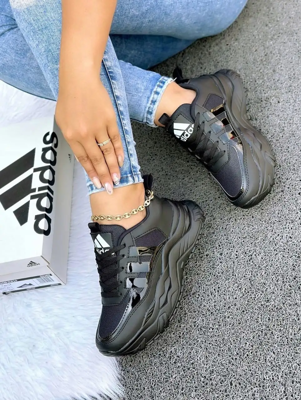 Tenis Adidas Tractor Negro Dama