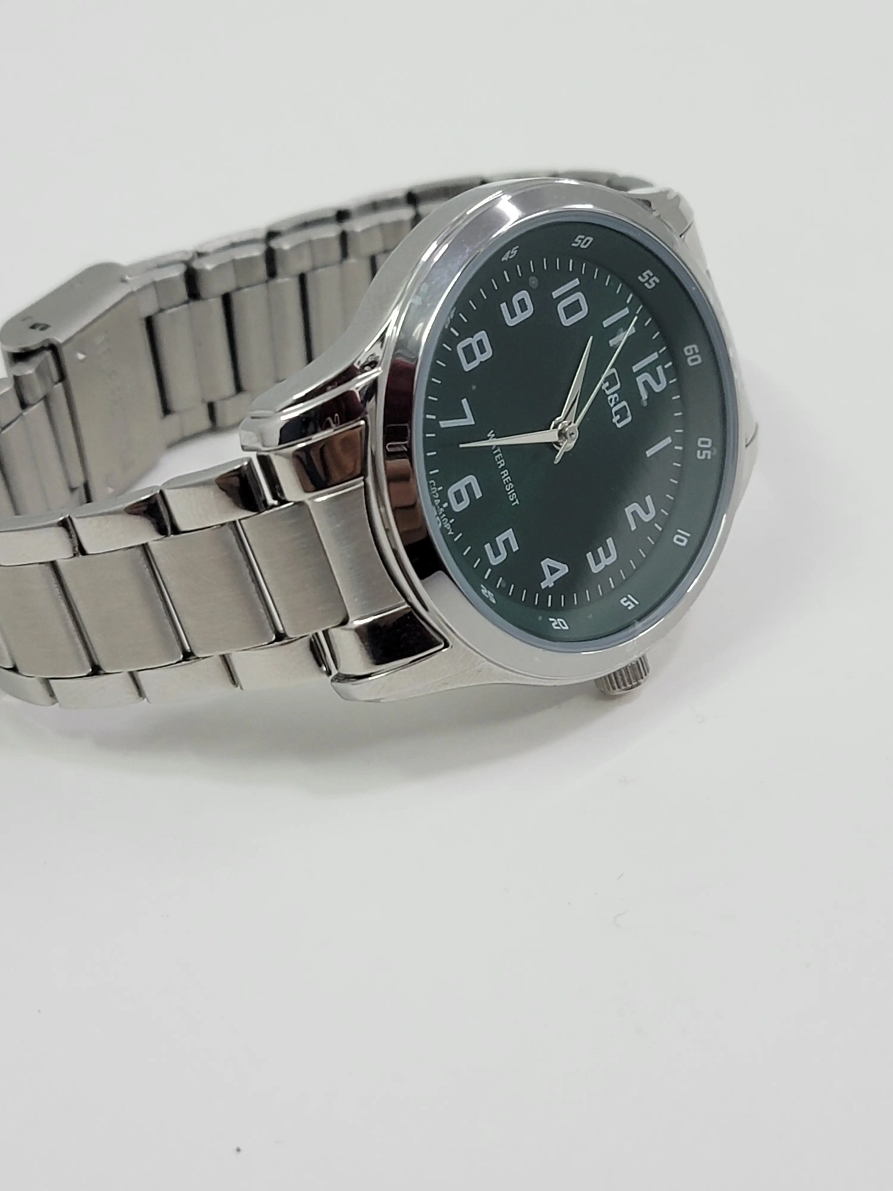 RELOJ Q&Q VERDE MUSGO 2