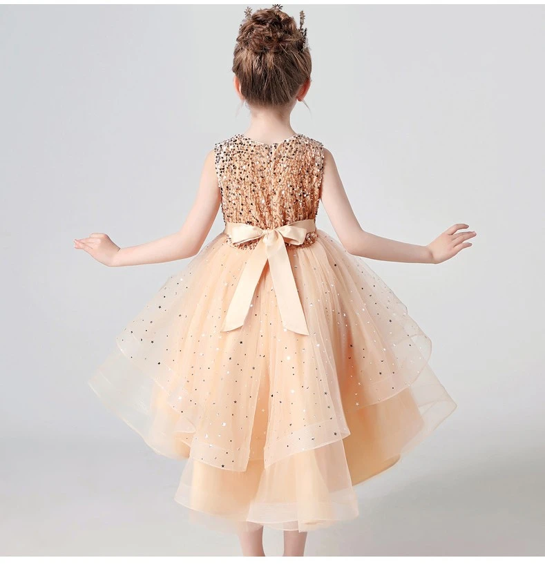 VESTIDO ELEGANTE CON COLA BC 3