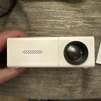 Mini proyector  2