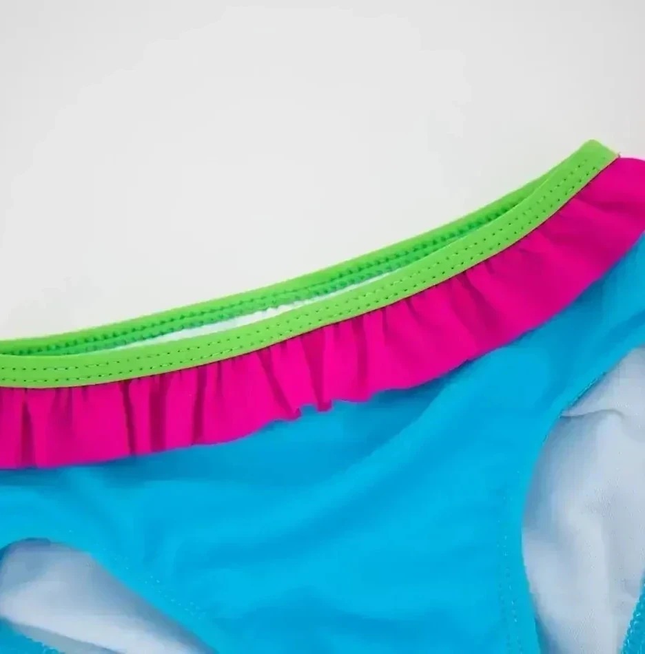 TRAJE DE BAÑO NIÑA 3