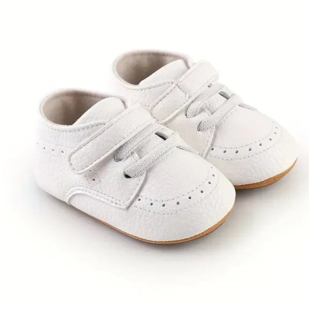 ZAPATITOS BLANCO CORDONES 2