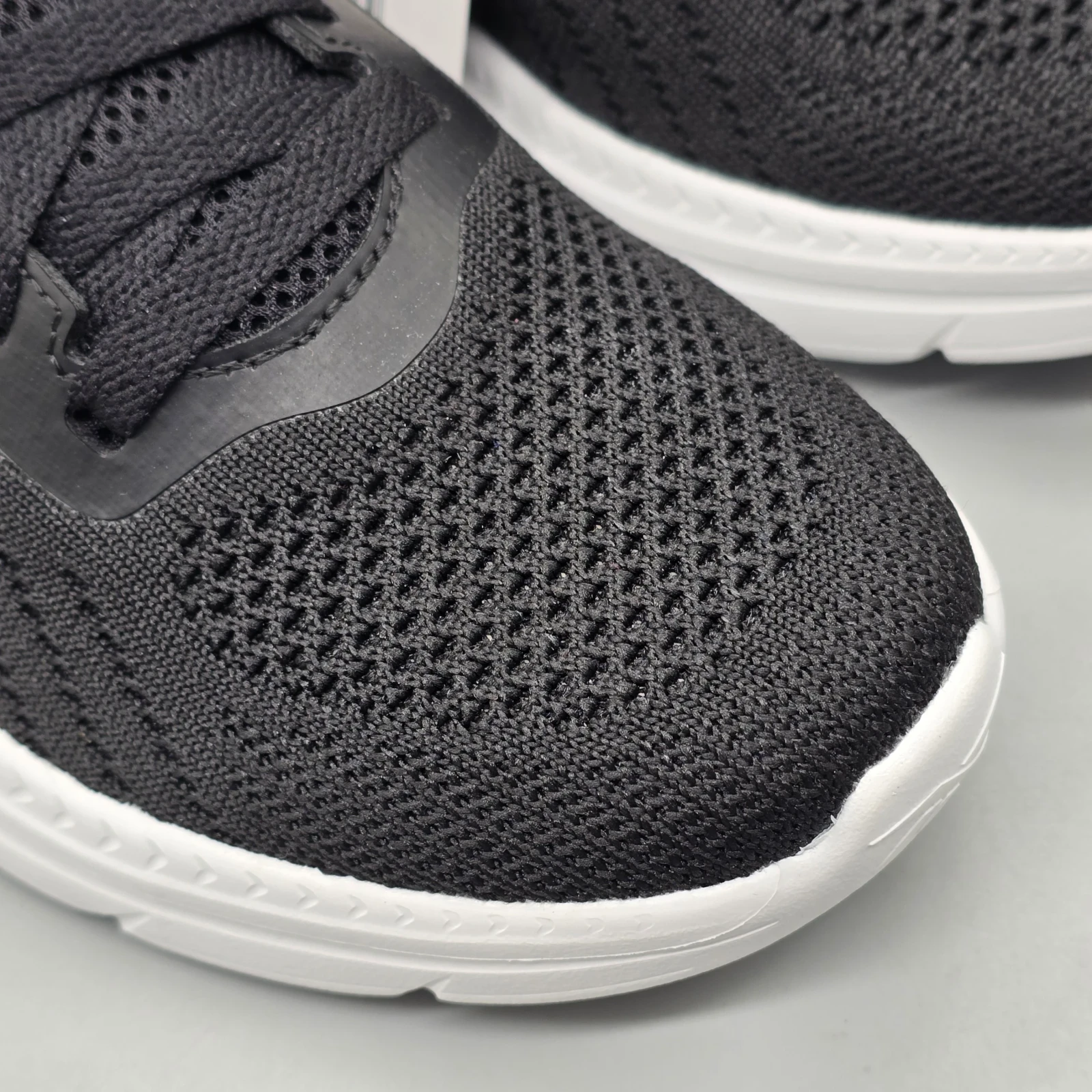 REEBOK QUICK JOGGER 6
