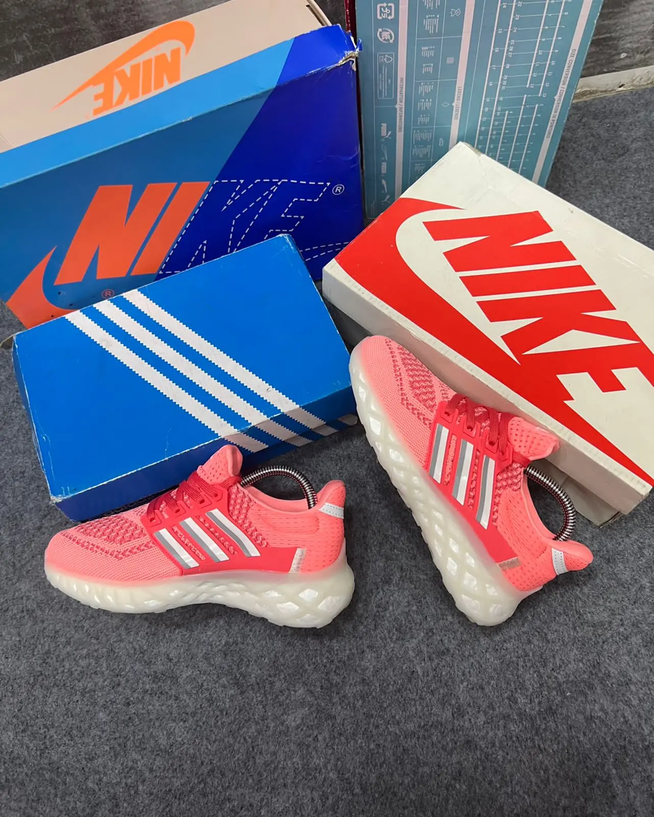 ADIDAS ULTRABOOTS DAMA Y CABALLERO  3