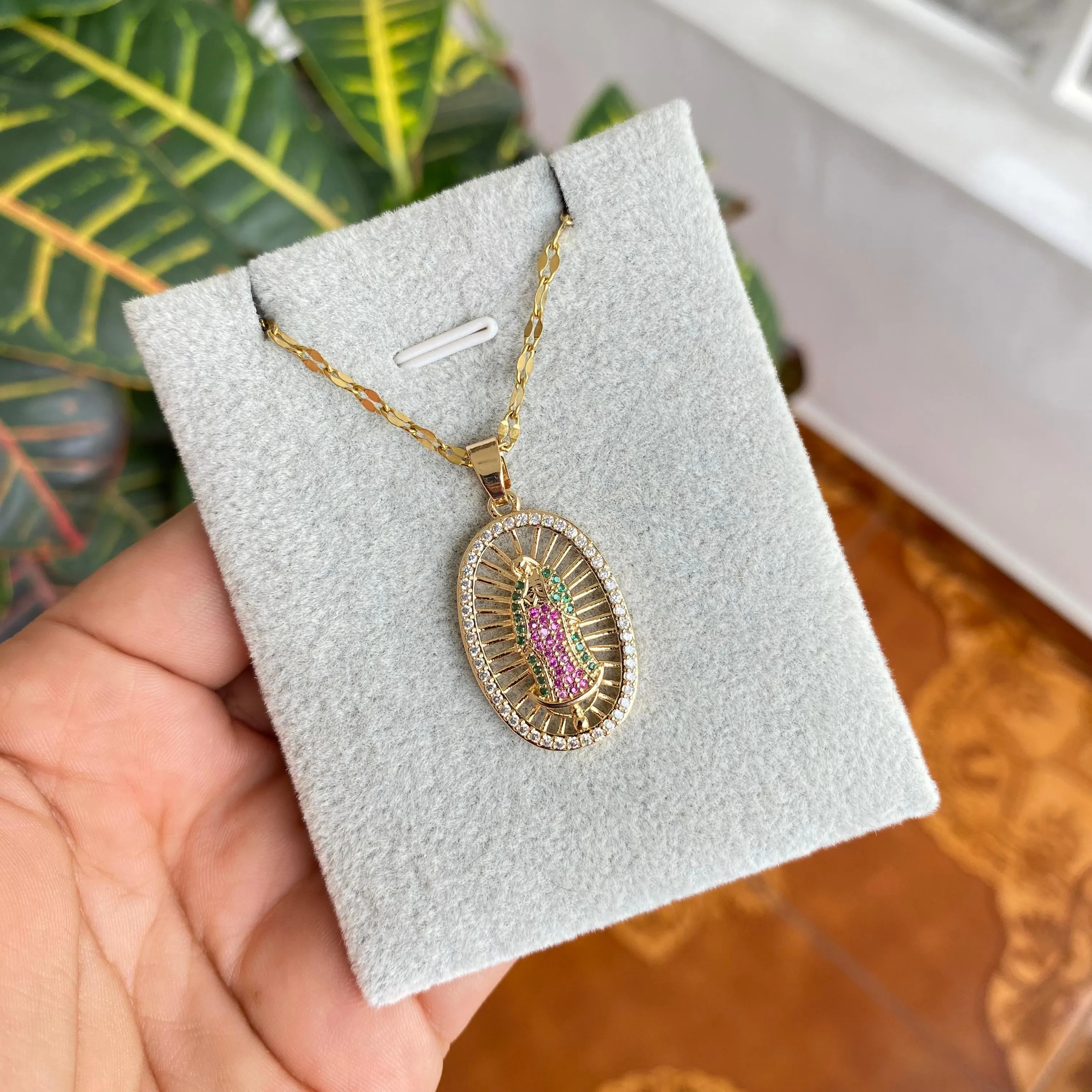 Cadena Y Dije En Acero Con Piedra Circon De Virgen De Guadalupe Colores 2