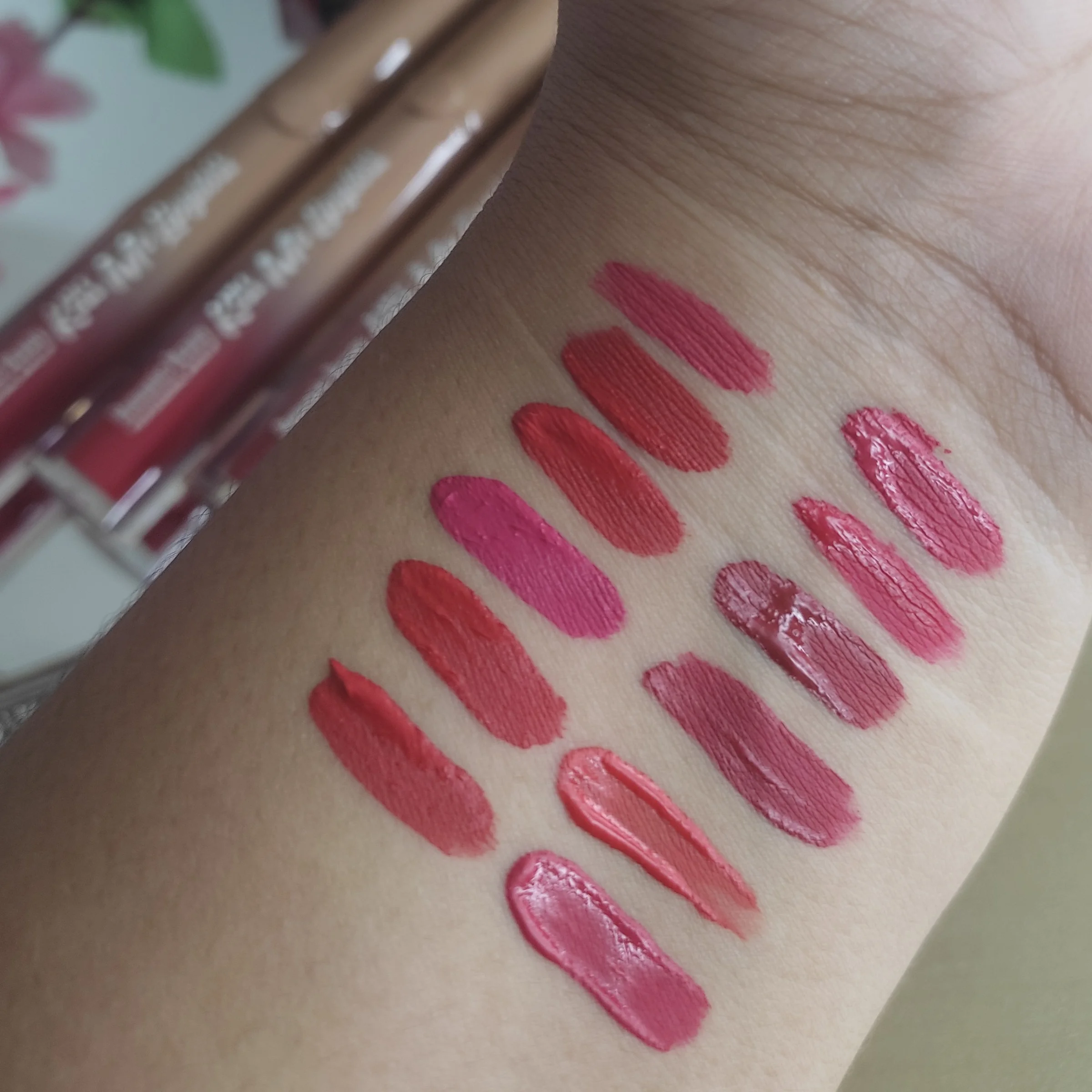 LABIAL LÍQUIDO MATTE TONOS VIVOS ROMANTIC 2
