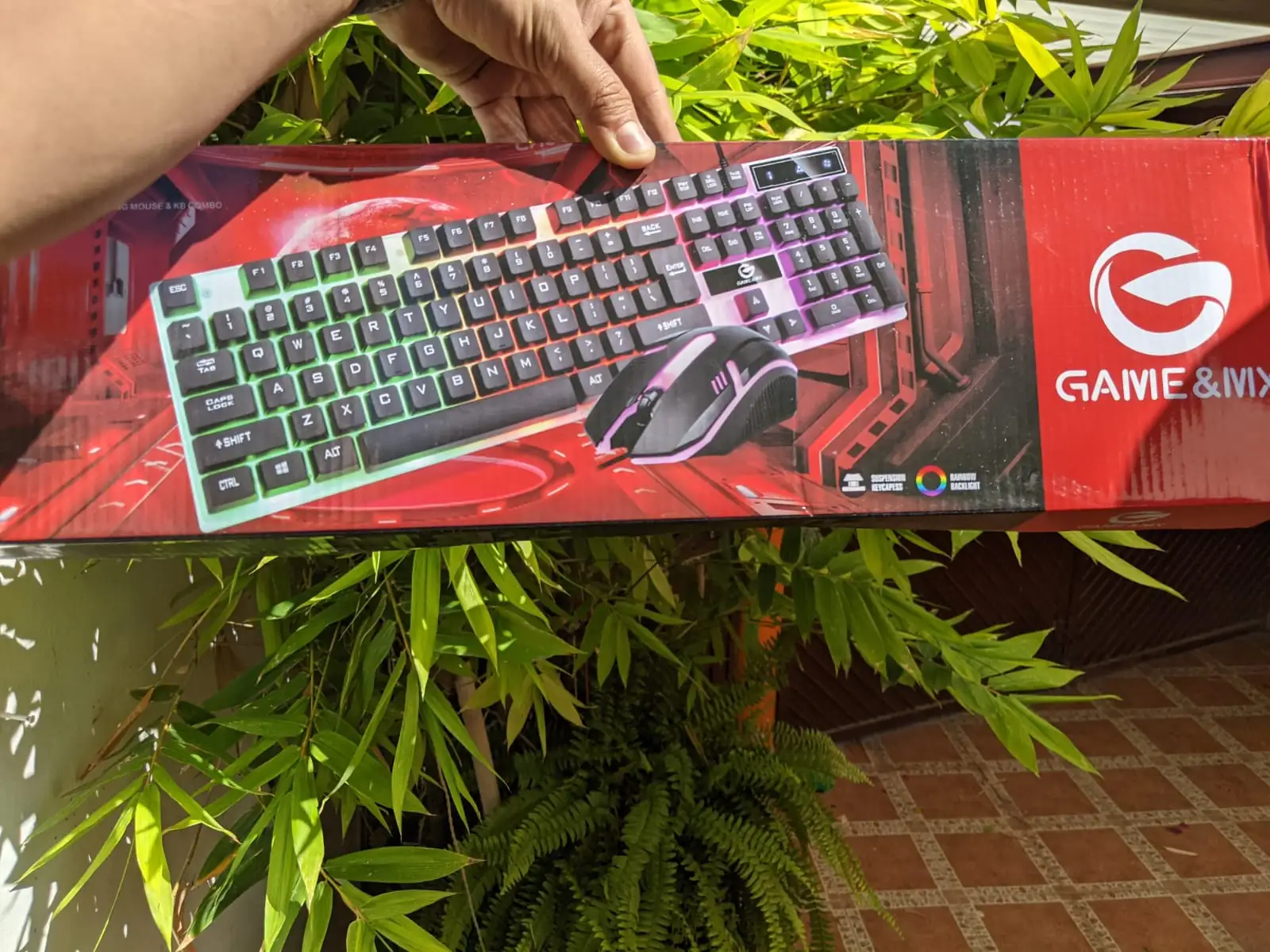Teclado gamer iluminado ,incluye ratón‼️🎮