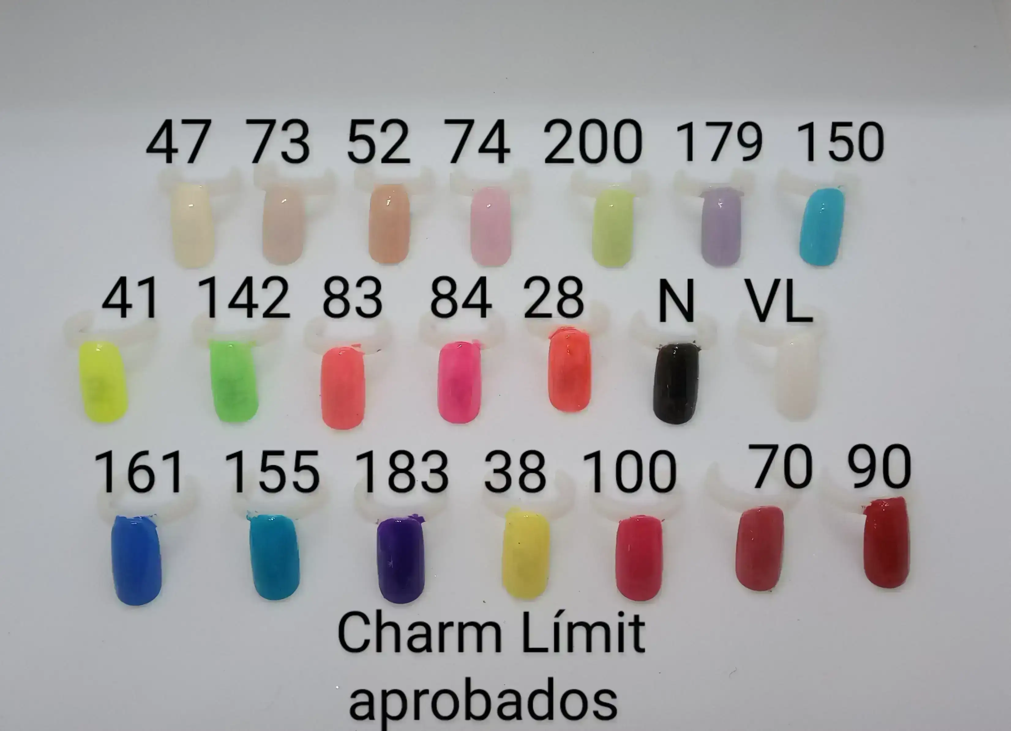 Esmaltes Charm Límit homologado  2