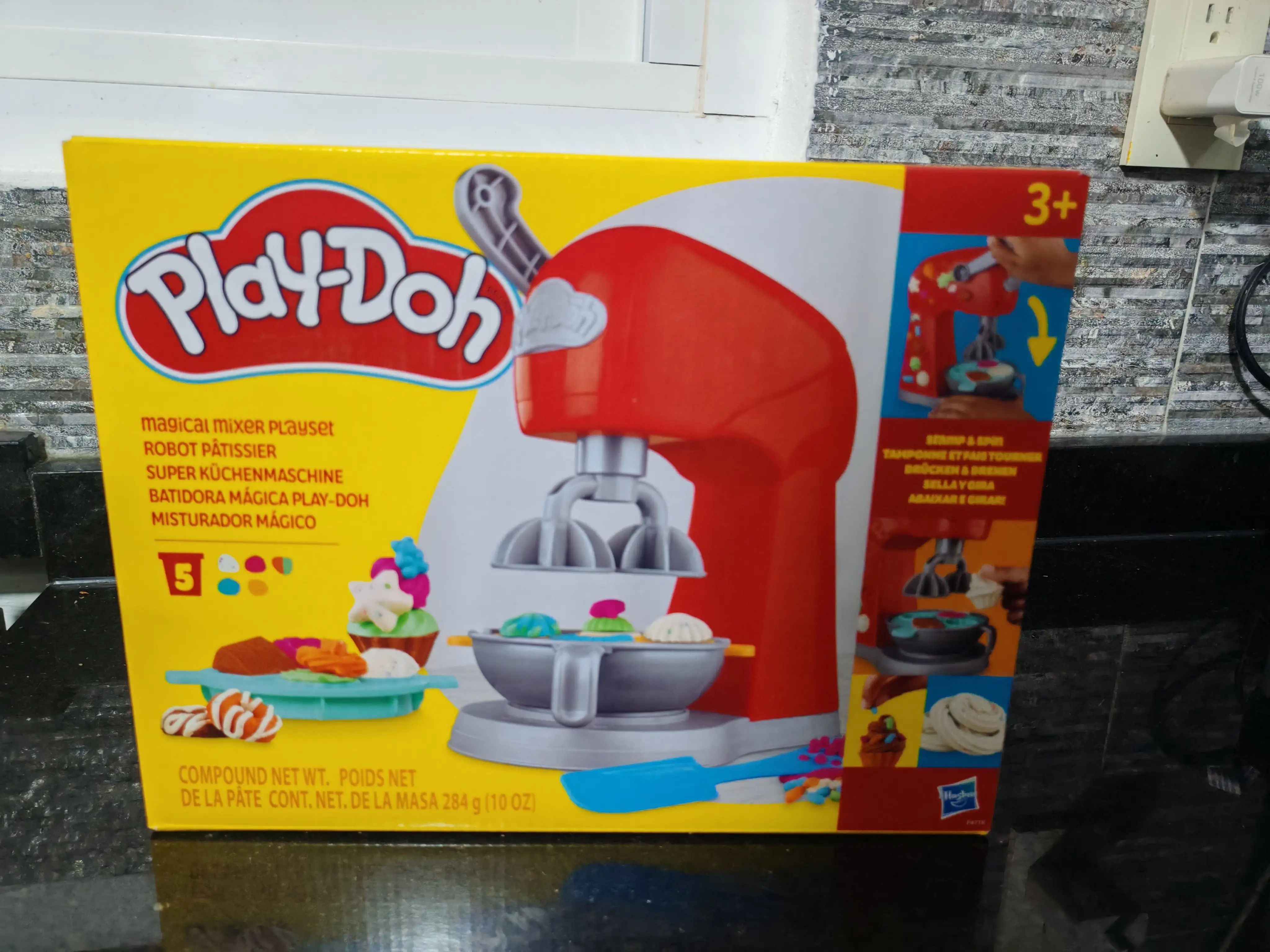 PLAY- DOH