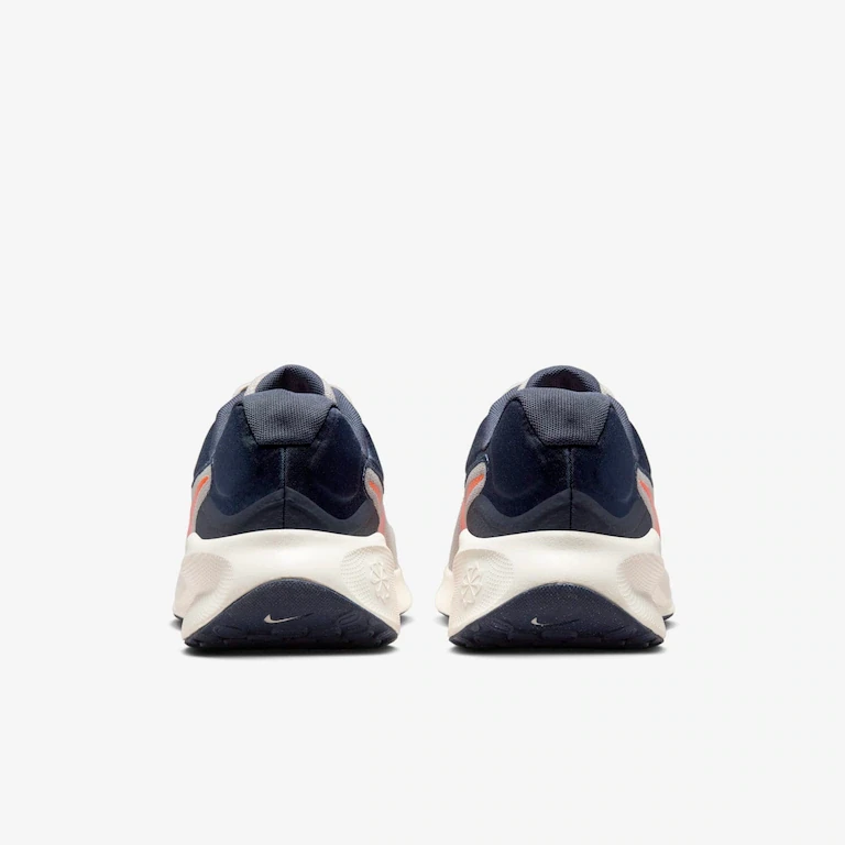 NIKE REVOLUTION 7  5
