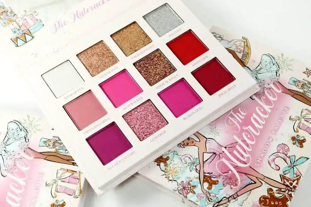 PALETA DE SOMBRAS CASCANUECES  3