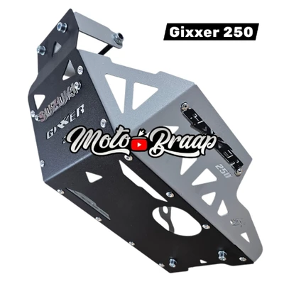 GIXXER 250 Pechera acero negro con gris logo 3d cromado ML