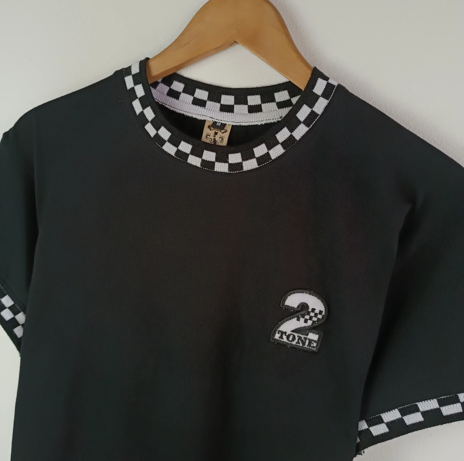 Camiseta negra 2 tone  2