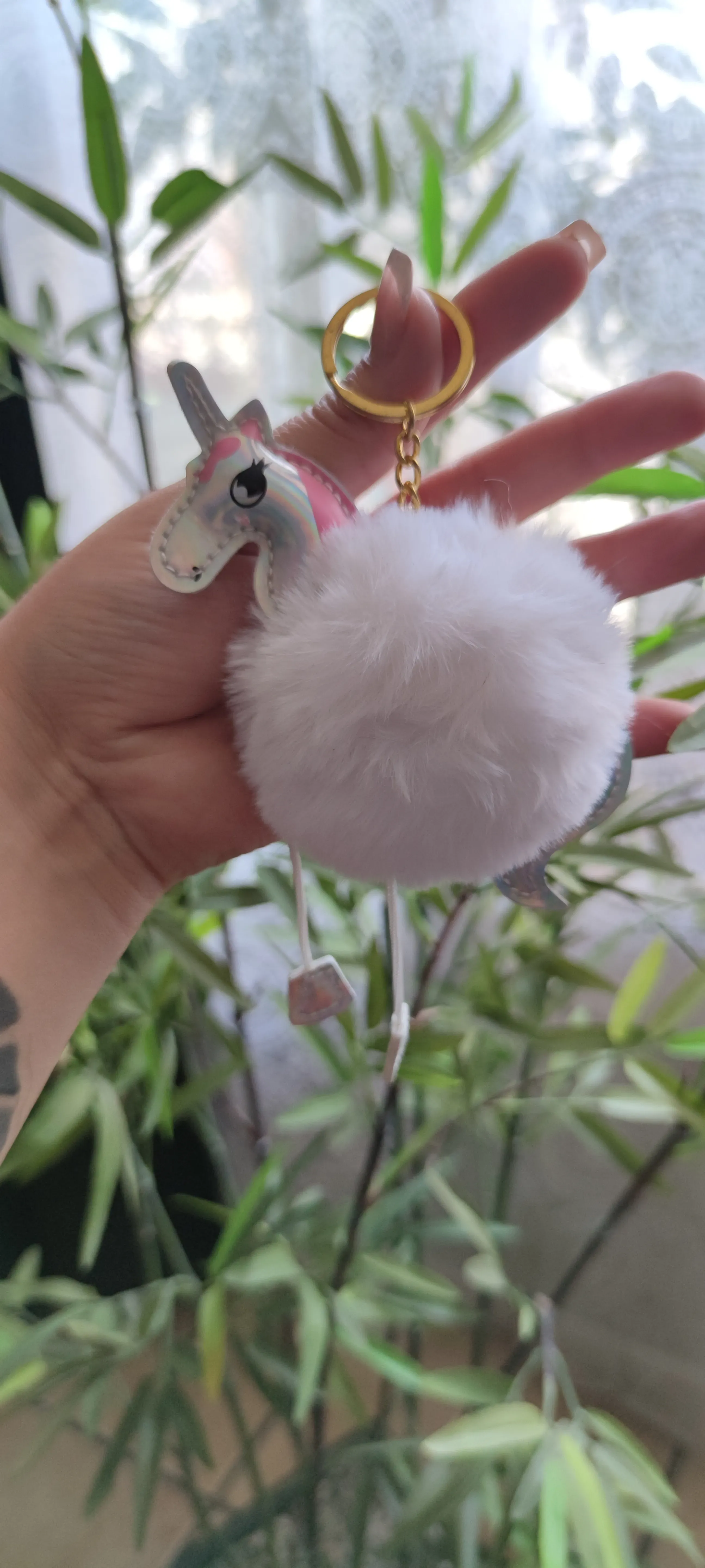 Unicornio blnaco 