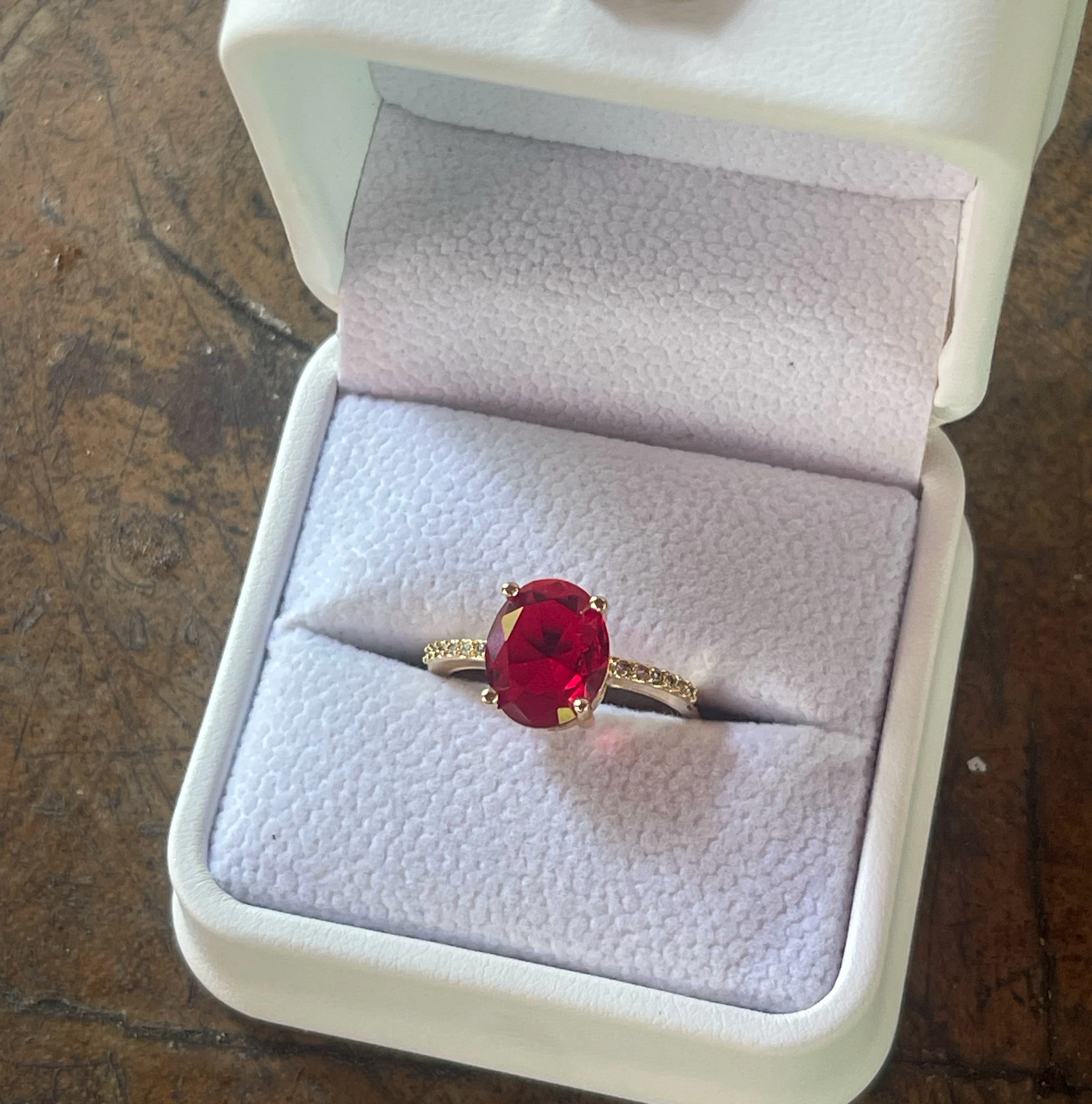 ANILLOS PIEDRA ROJA 2