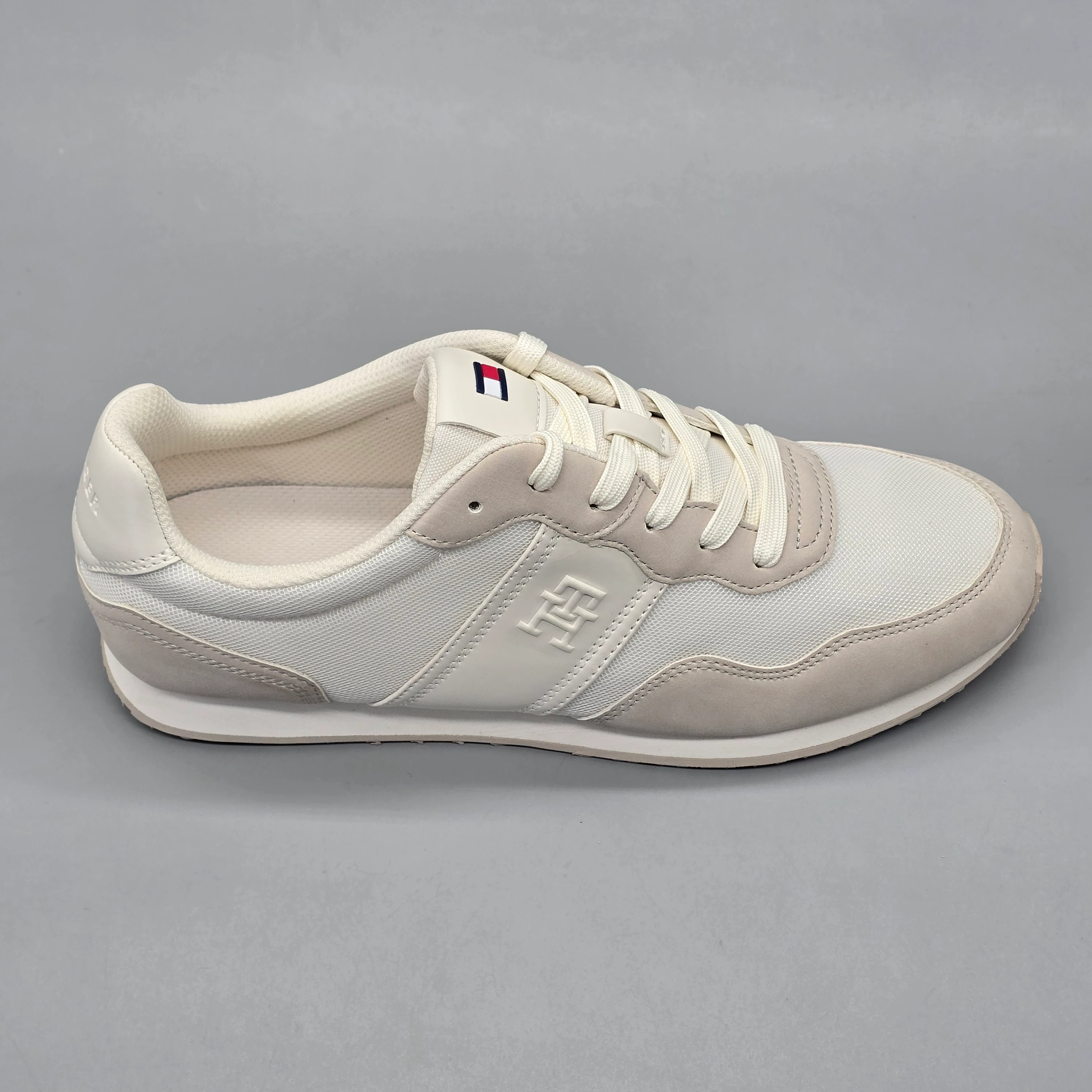 TOMMY HILFIGER CAMEO  2
