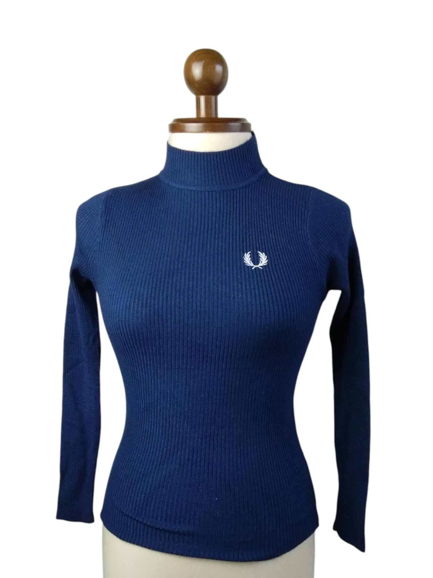Jersey cuello alto azul oscuro  2