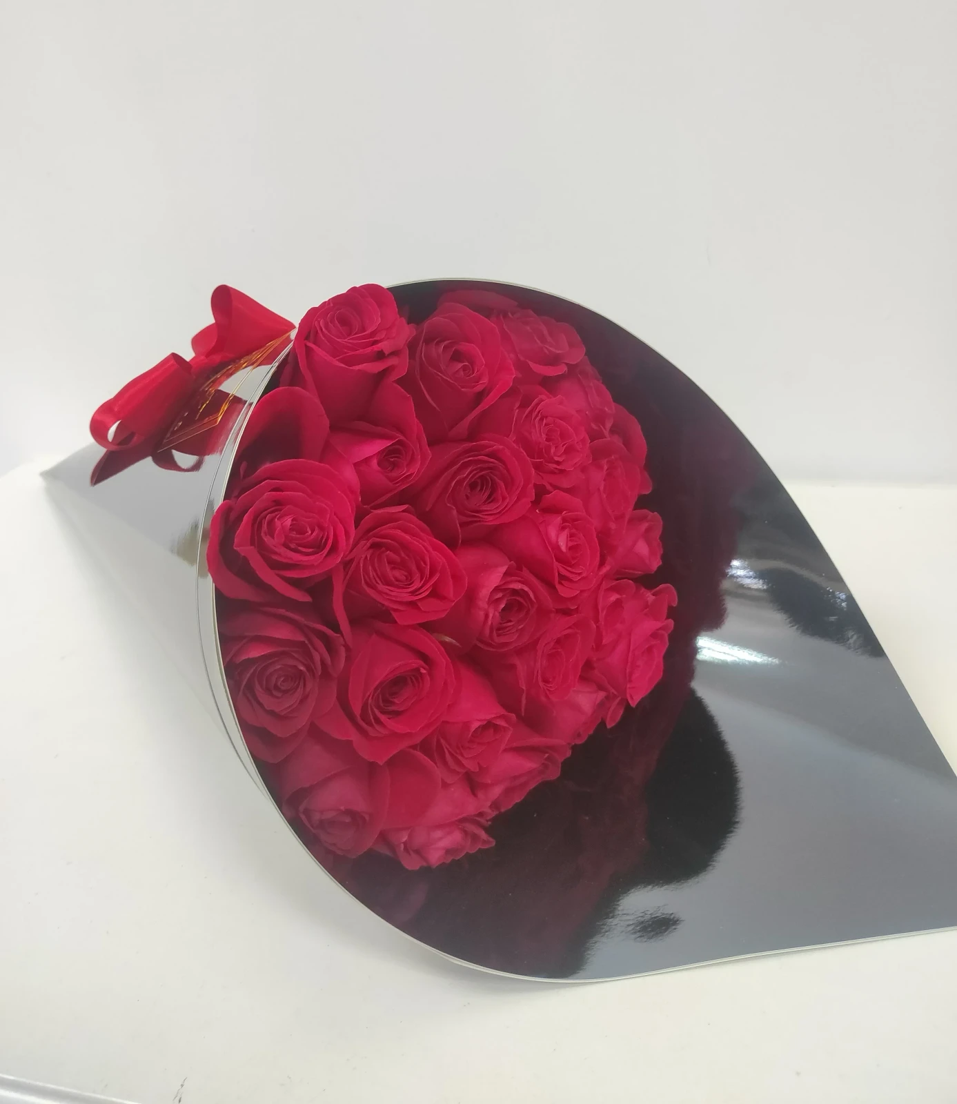 Cono de 24 rosas  2