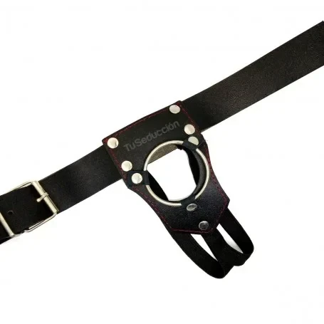 Arnés De Cuero Con Anillo Grande de Metal - 5cm