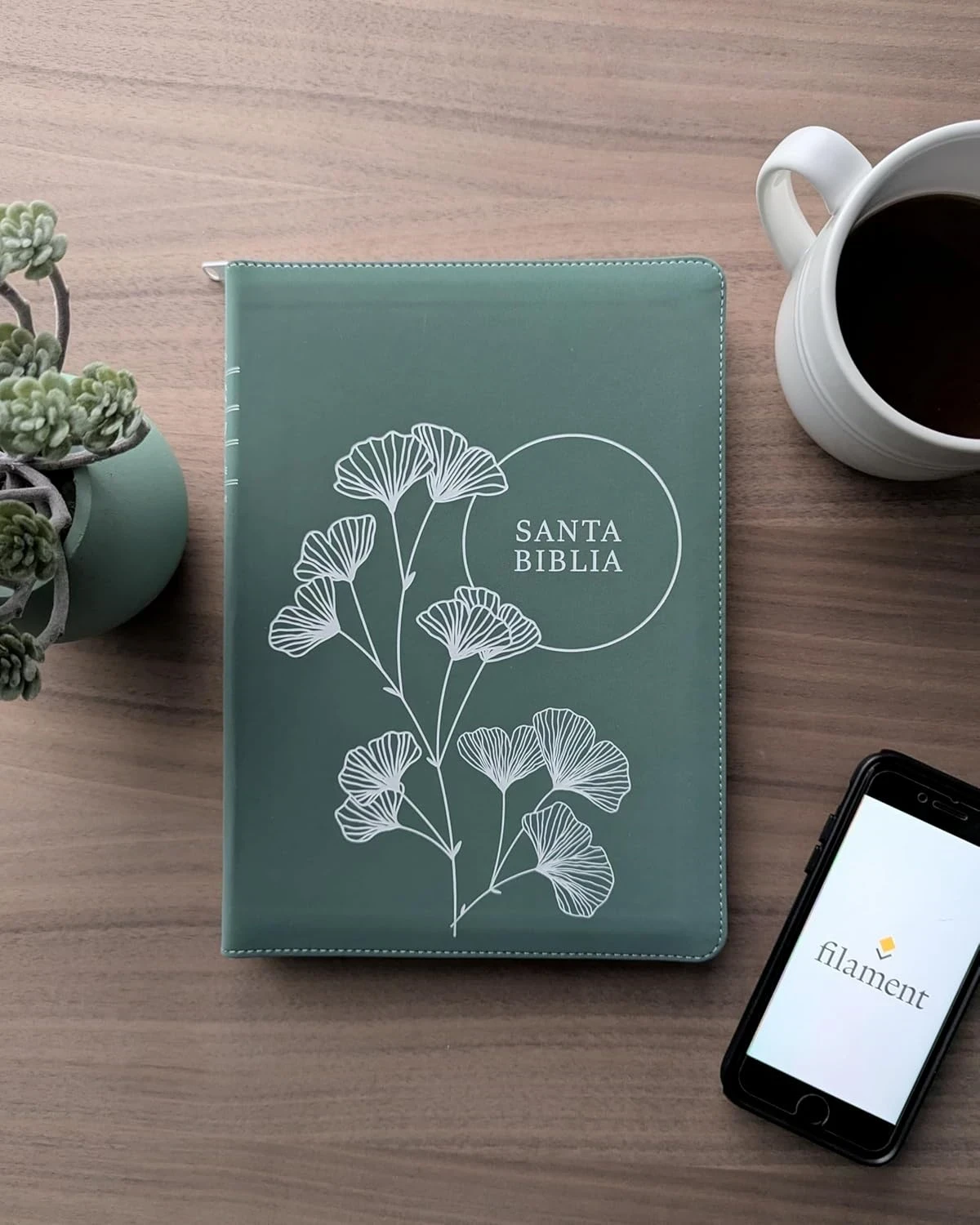 Biblia referencia NTV columna central letra grande verde ziper