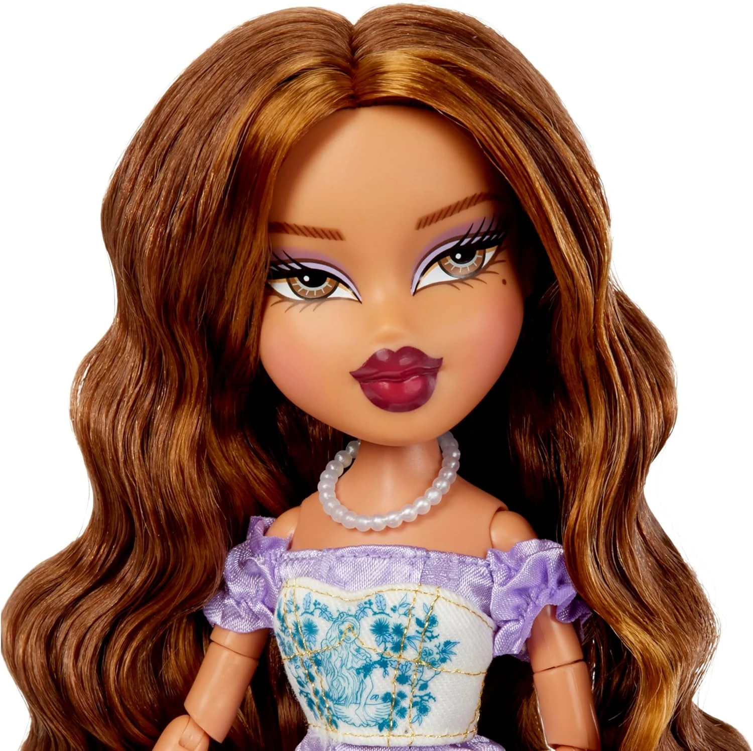 Bratz Goin' Out! Muñeca de moda Yasmin 3