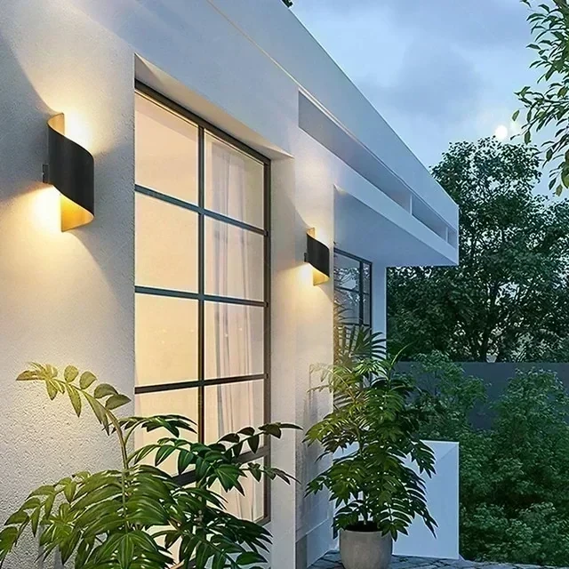 APLIQUE LED ESPIRAL NEGRO+DORADO 2X5W 3000K   3