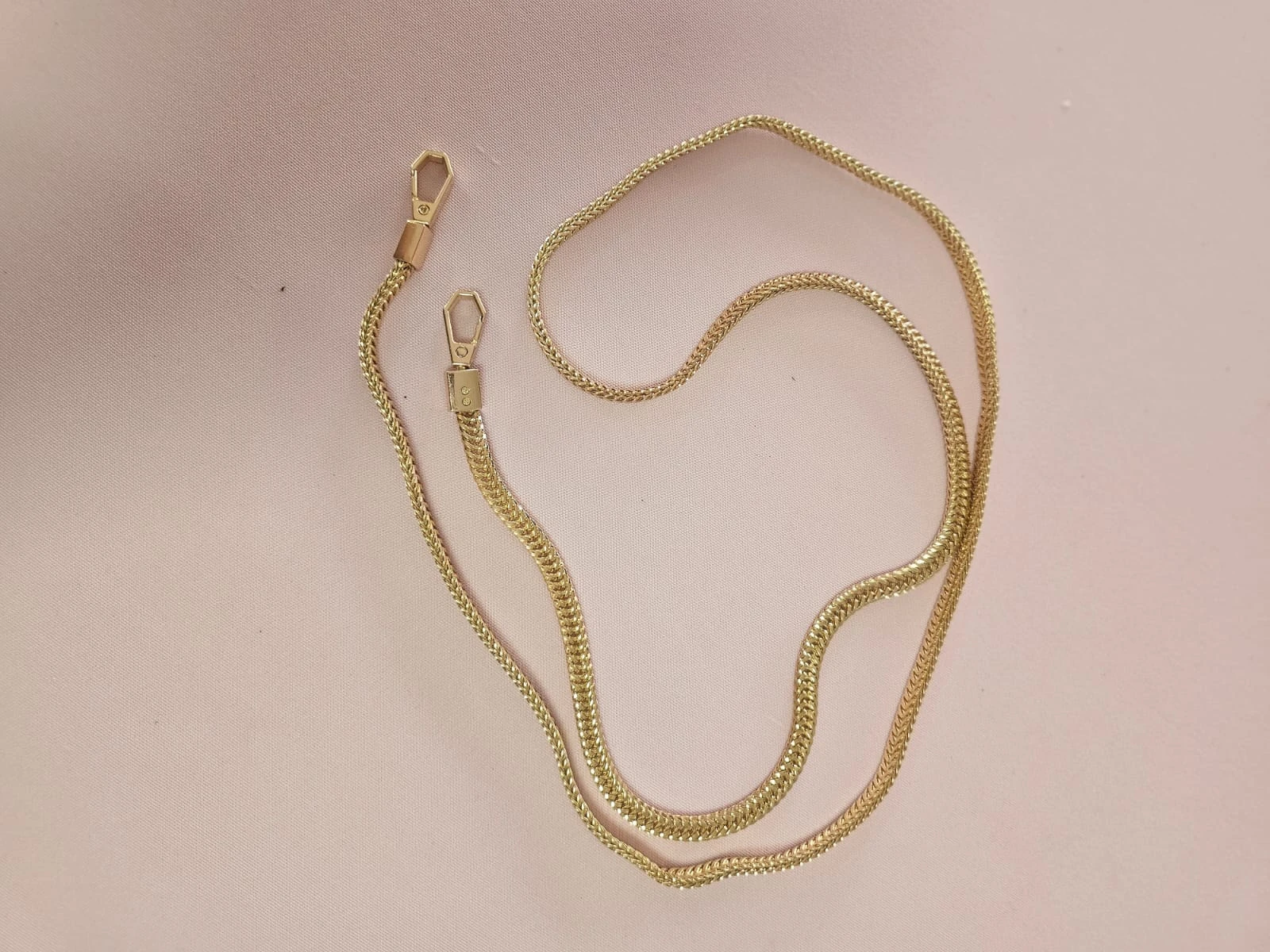CADENA DORADA CORRUGADA