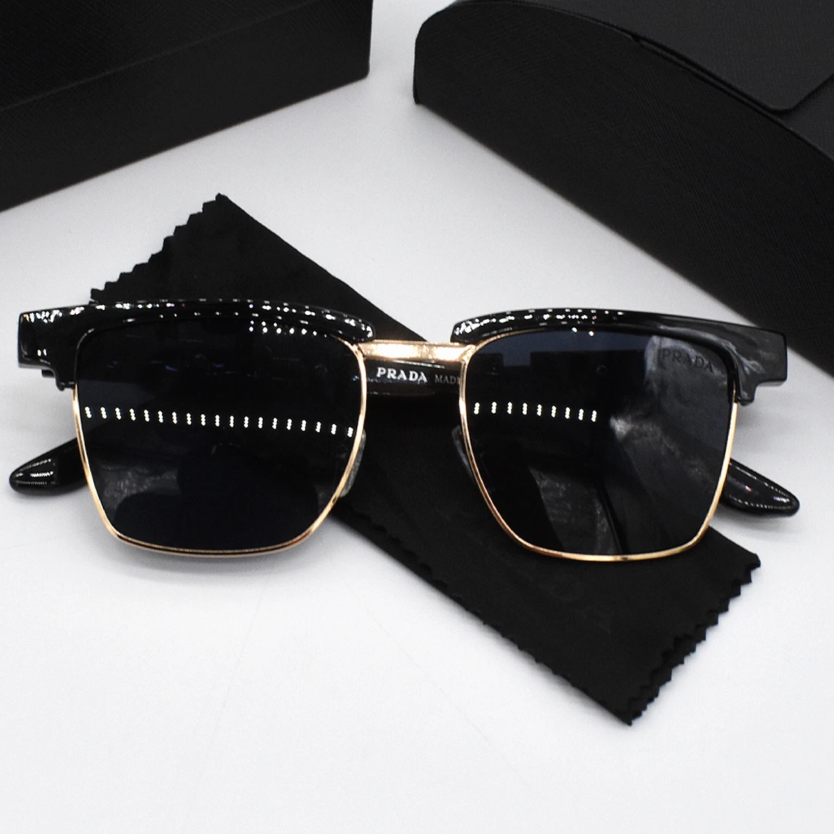 Lentes de Sol Prada 5