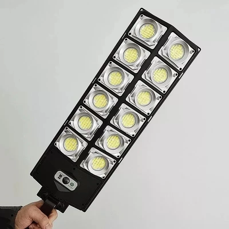 Foco Solar 400W con Sensor de Movimiento y Control Remoto 2