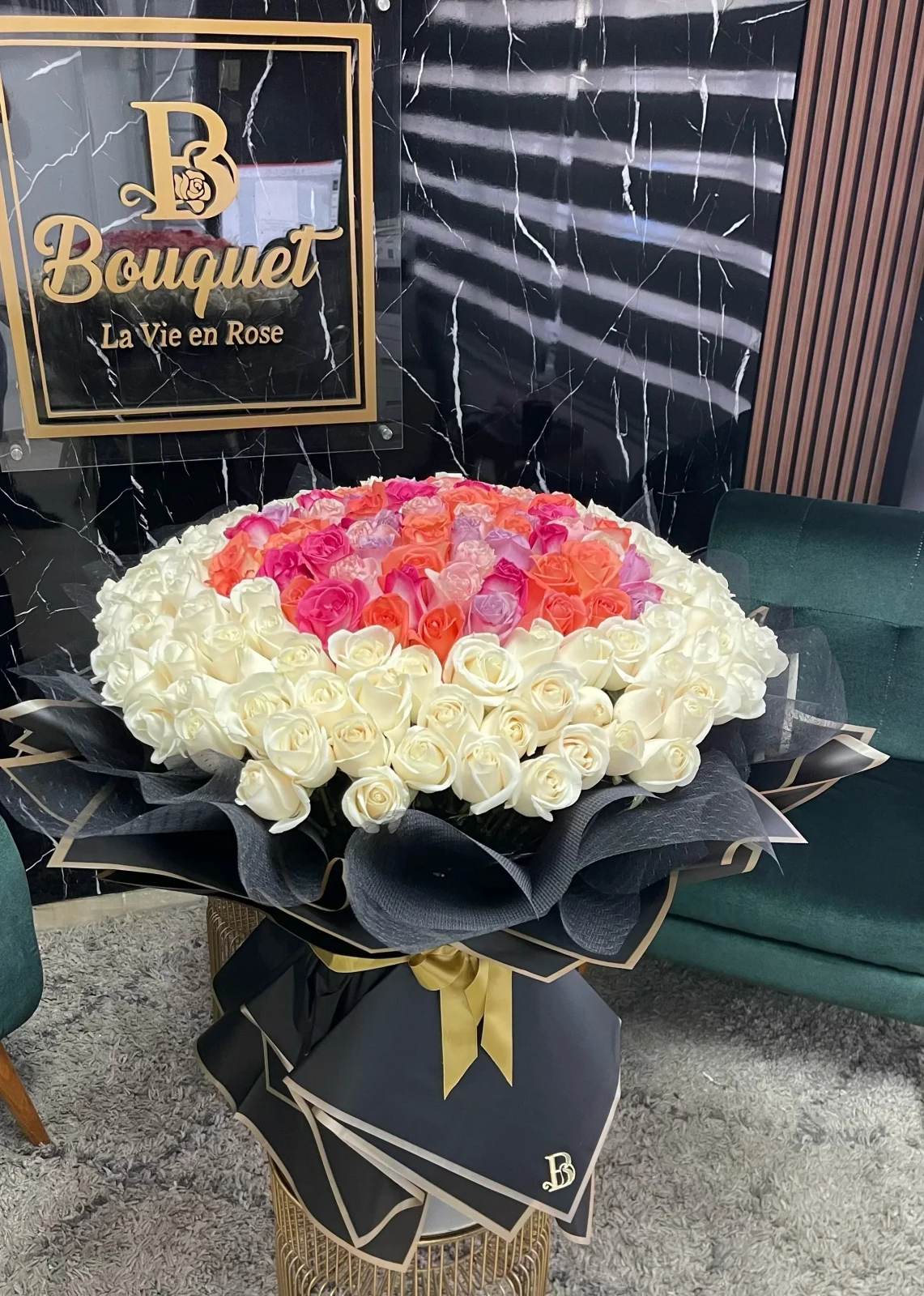 Ramillete maxi de rosas con  base  2