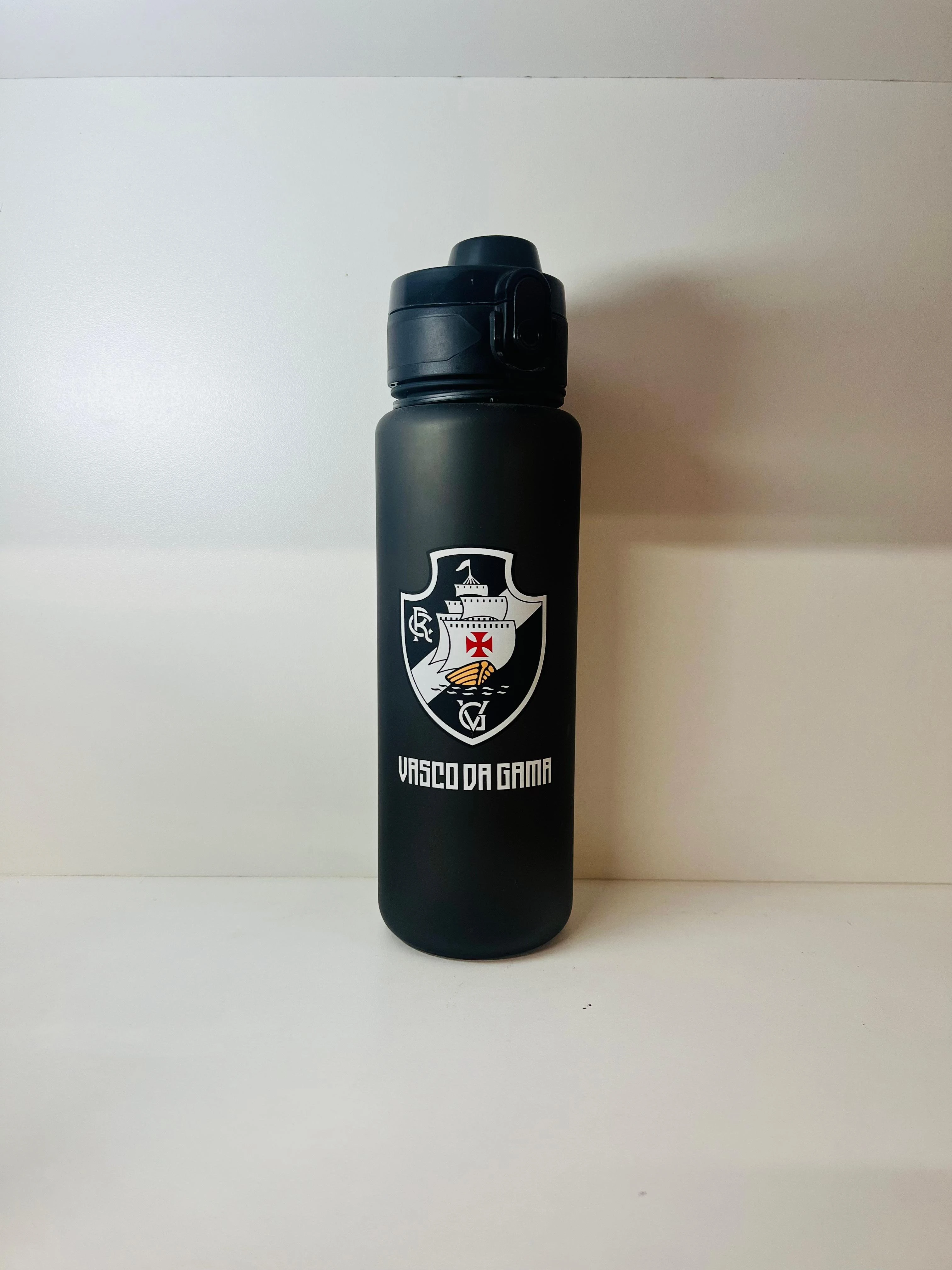 GARRAFA VASCO PLÁSTICO 600ML  2