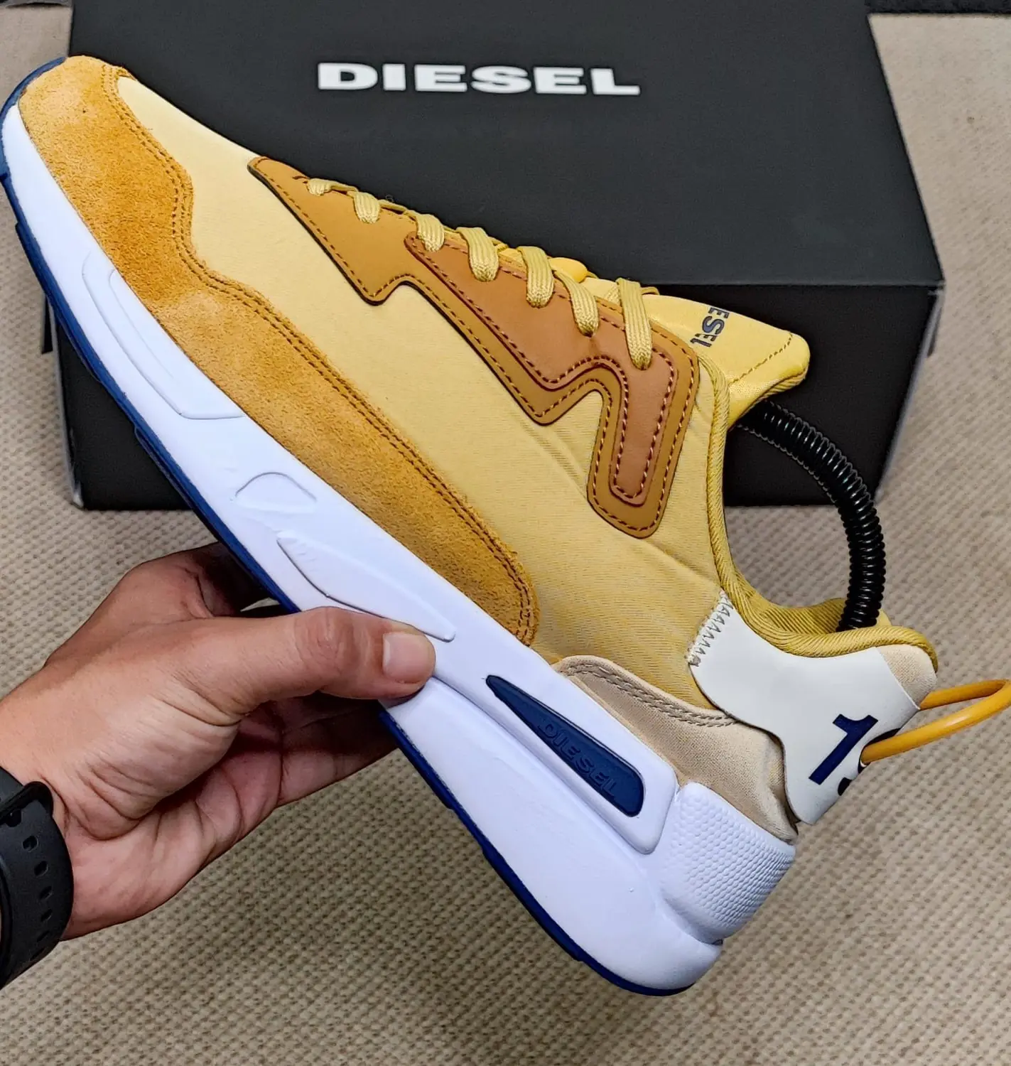 DIÉSEL 1971 UNISEX AAA 6