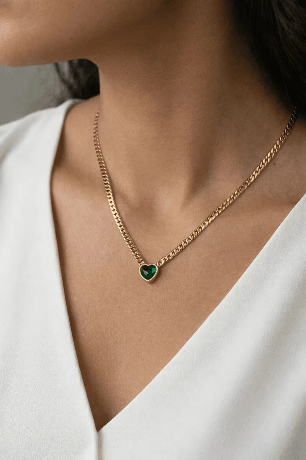 Collar Corazon Esmeralda 2