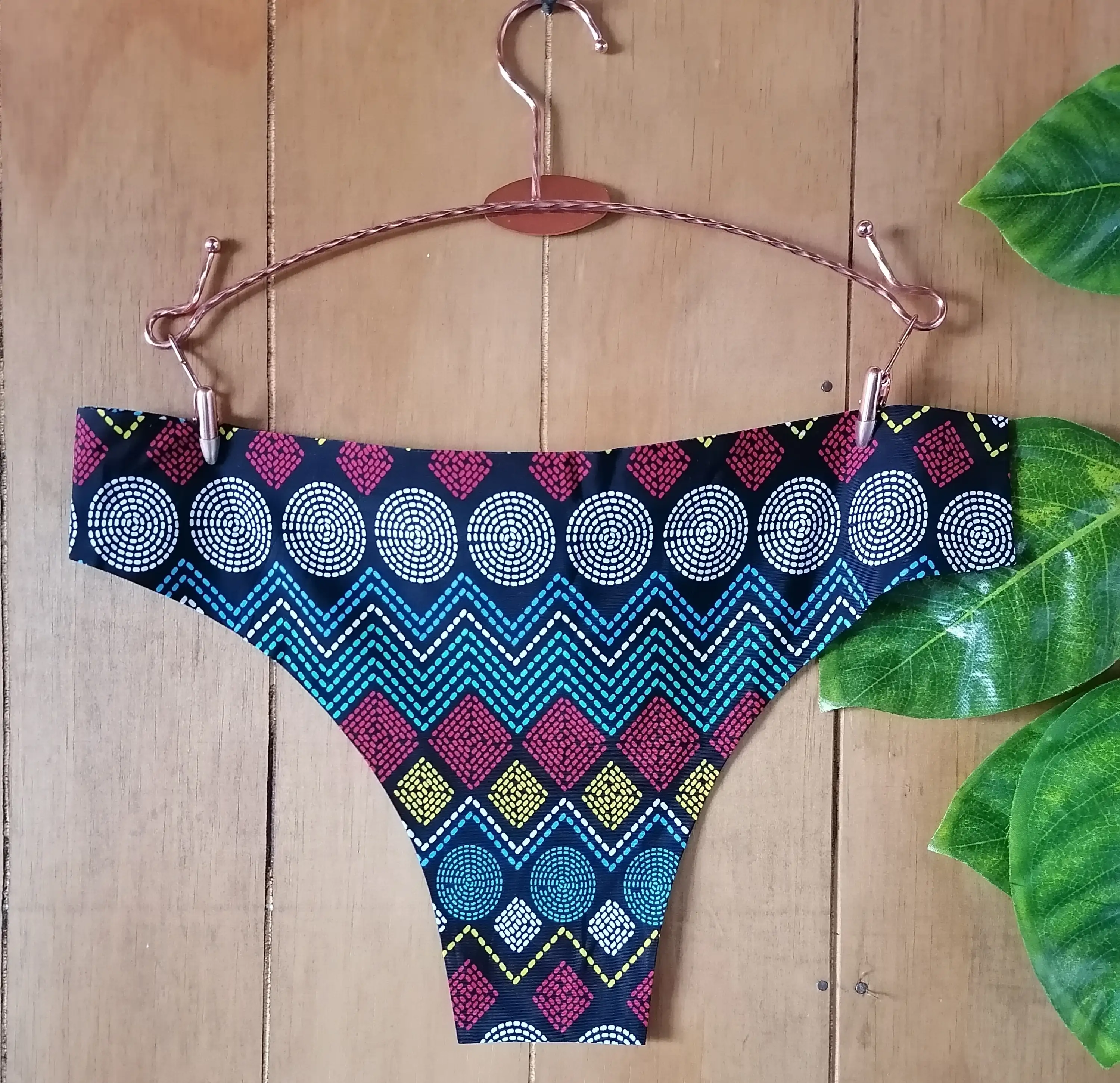 Vikiny negro con colores  2