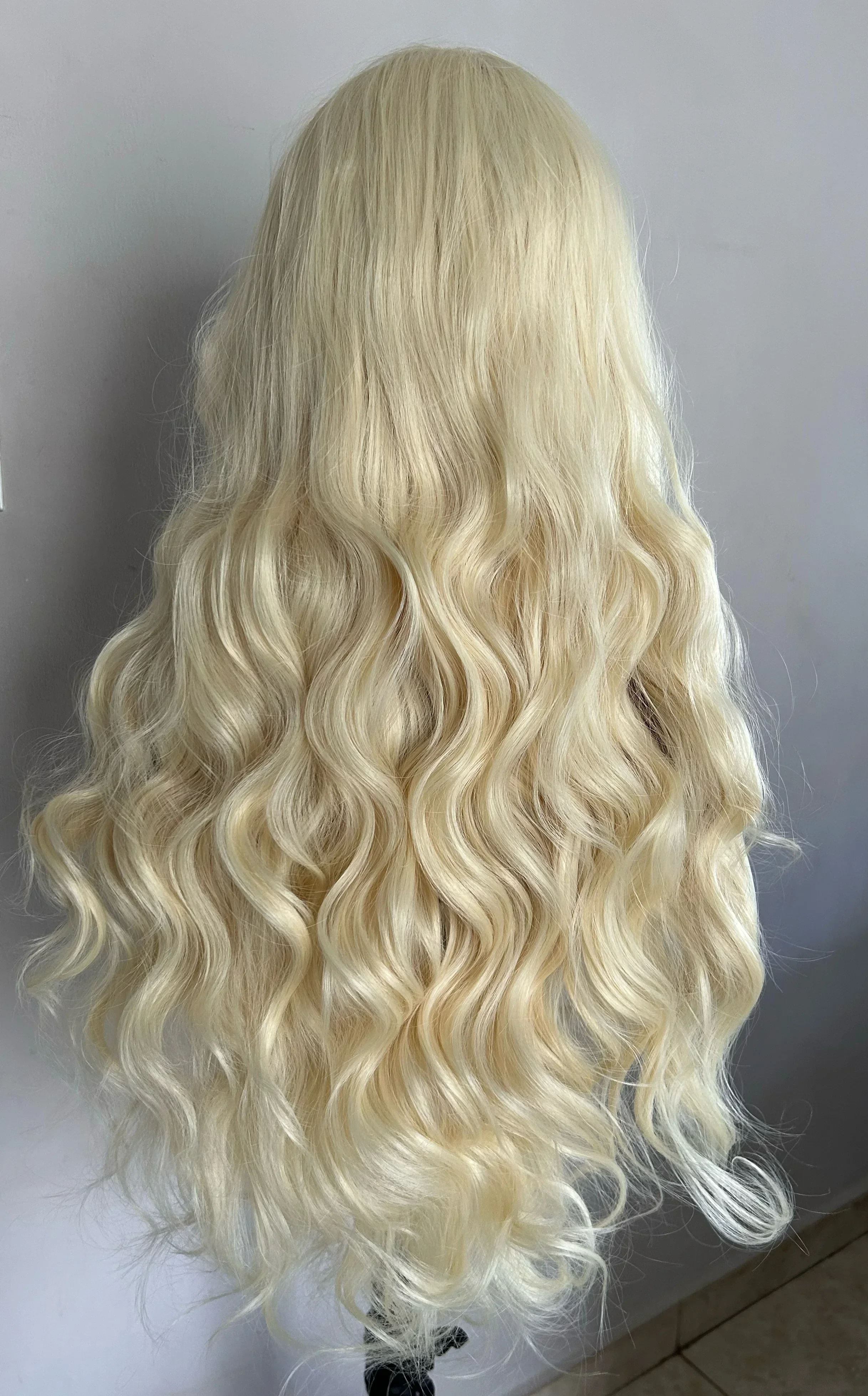 Peluca Rubia 28”  3