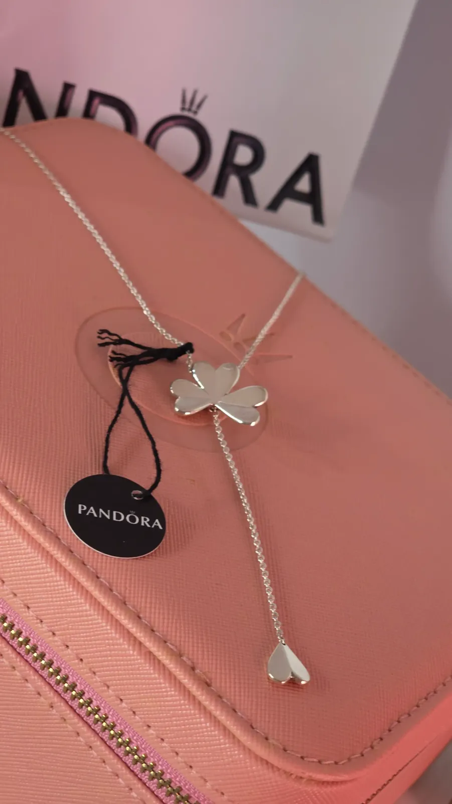 Pandora Clover silver necklace ajustable 