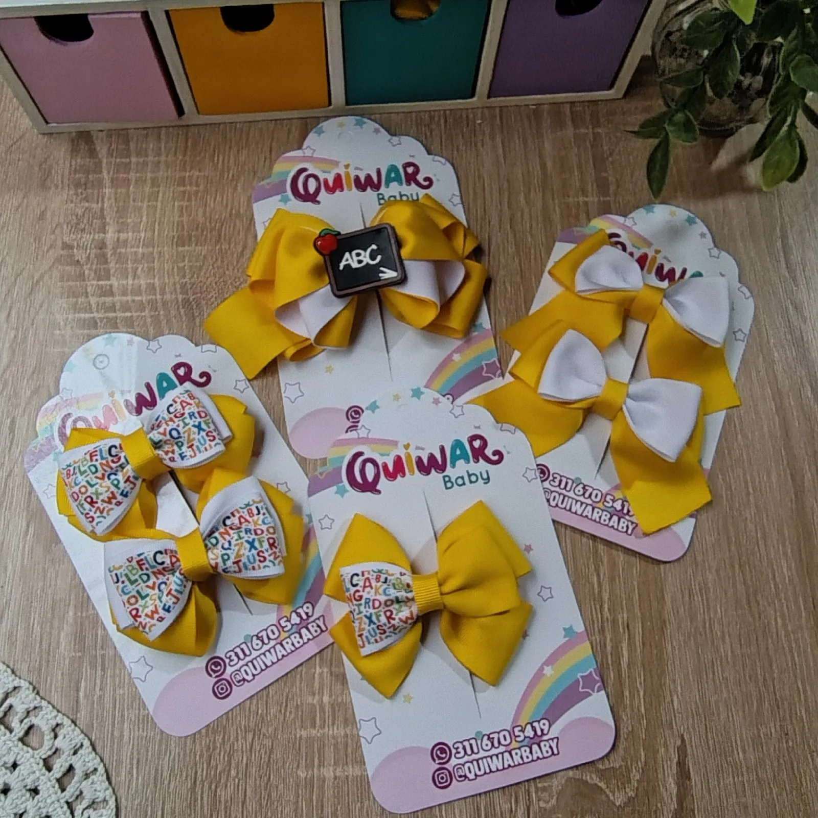 Set Escolar Amarillo con blanco