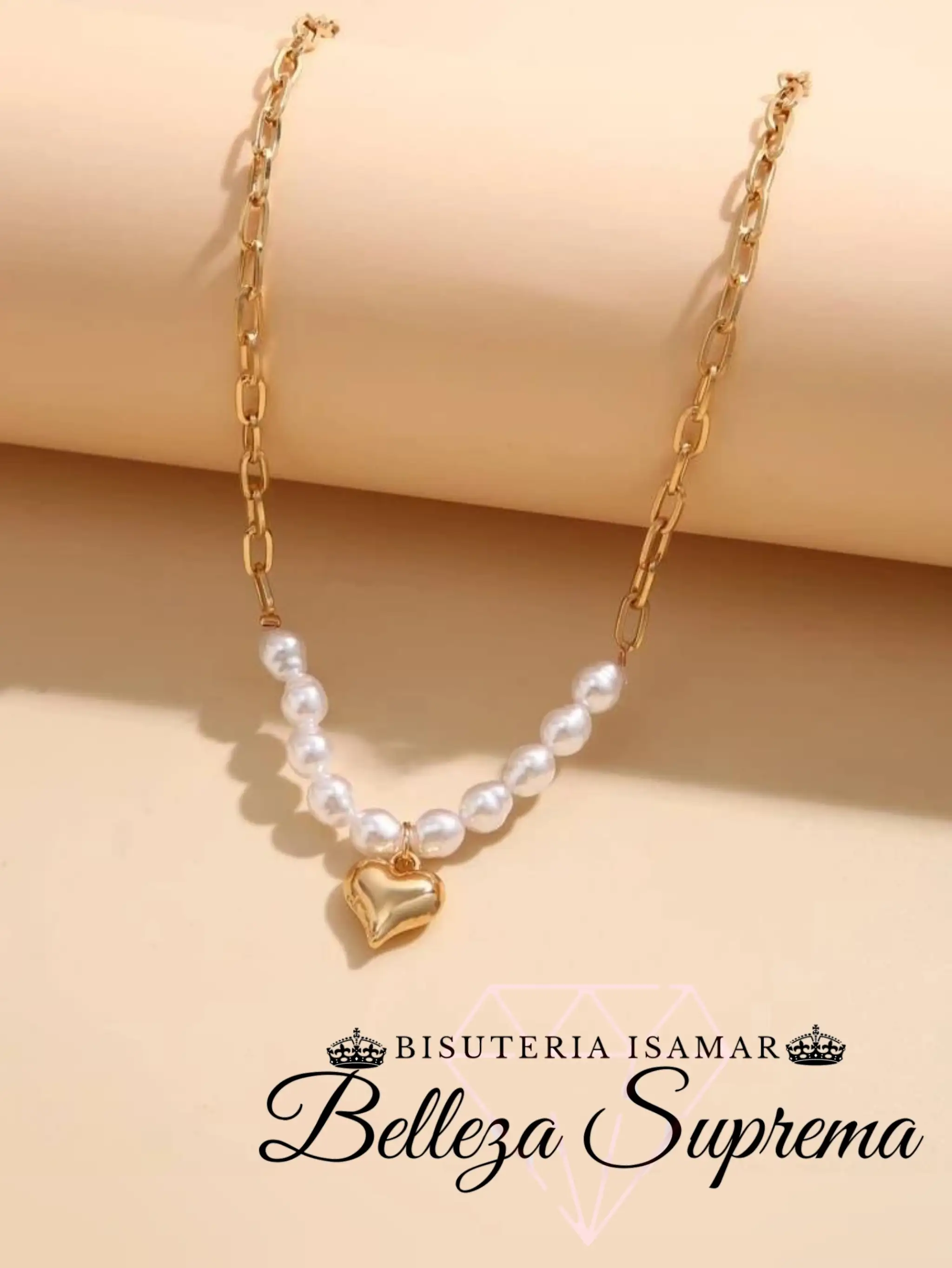 COLLAR CON PERLAS Y DIJE DE CORAZÓN  2