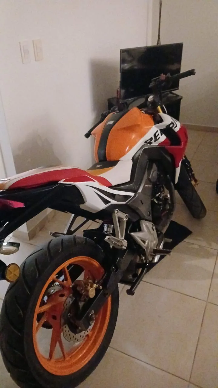 Honda cb 190 repsol 30.000km
